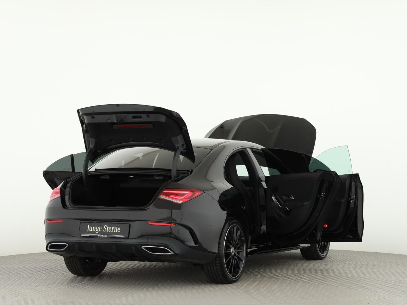 Mercedes-Benz CLA 250 e Bild 9