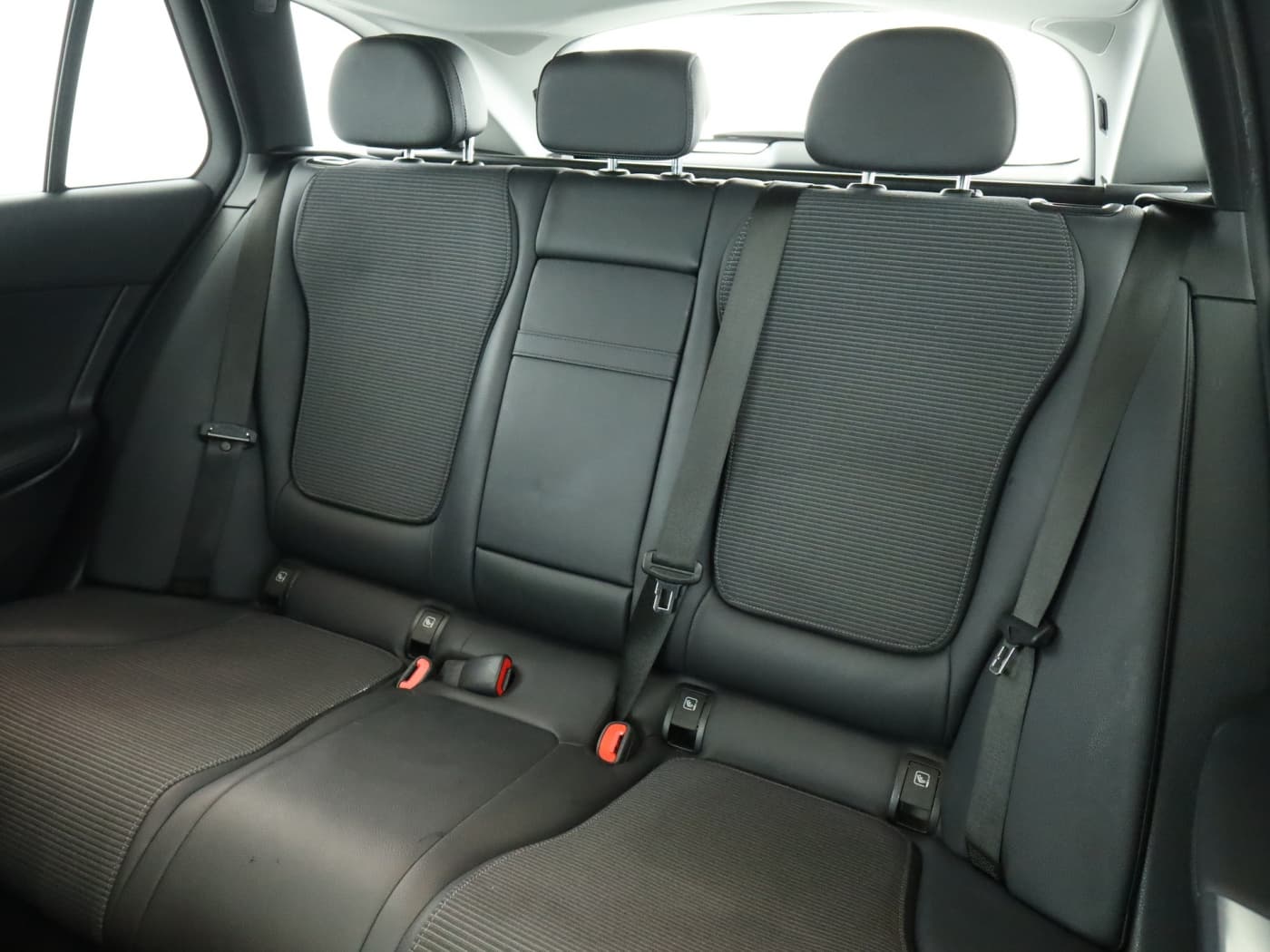 Mercedes-Benz C 200 d T Bild 18