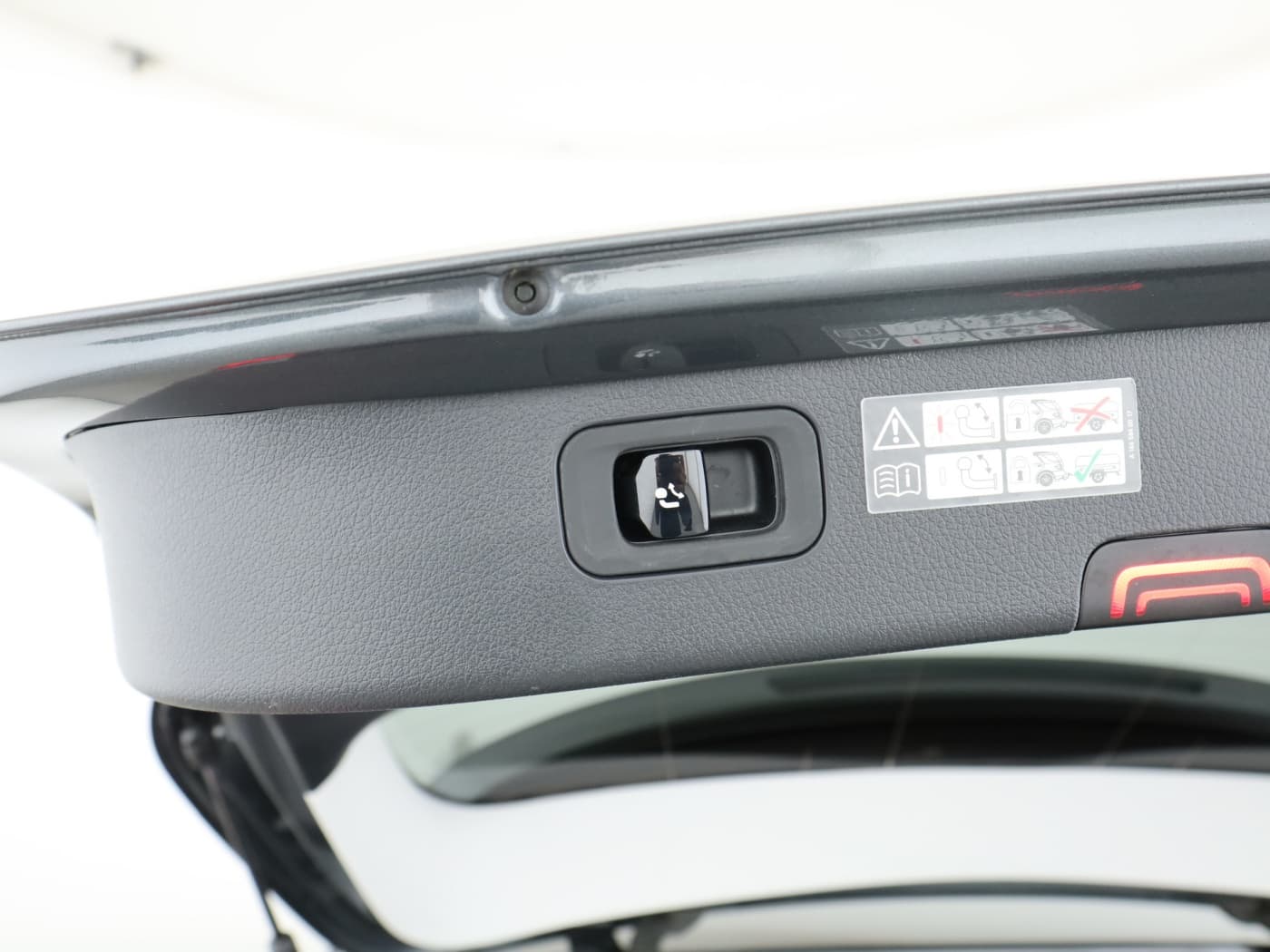 Mercedes-Benz C 200 d T Bild 25