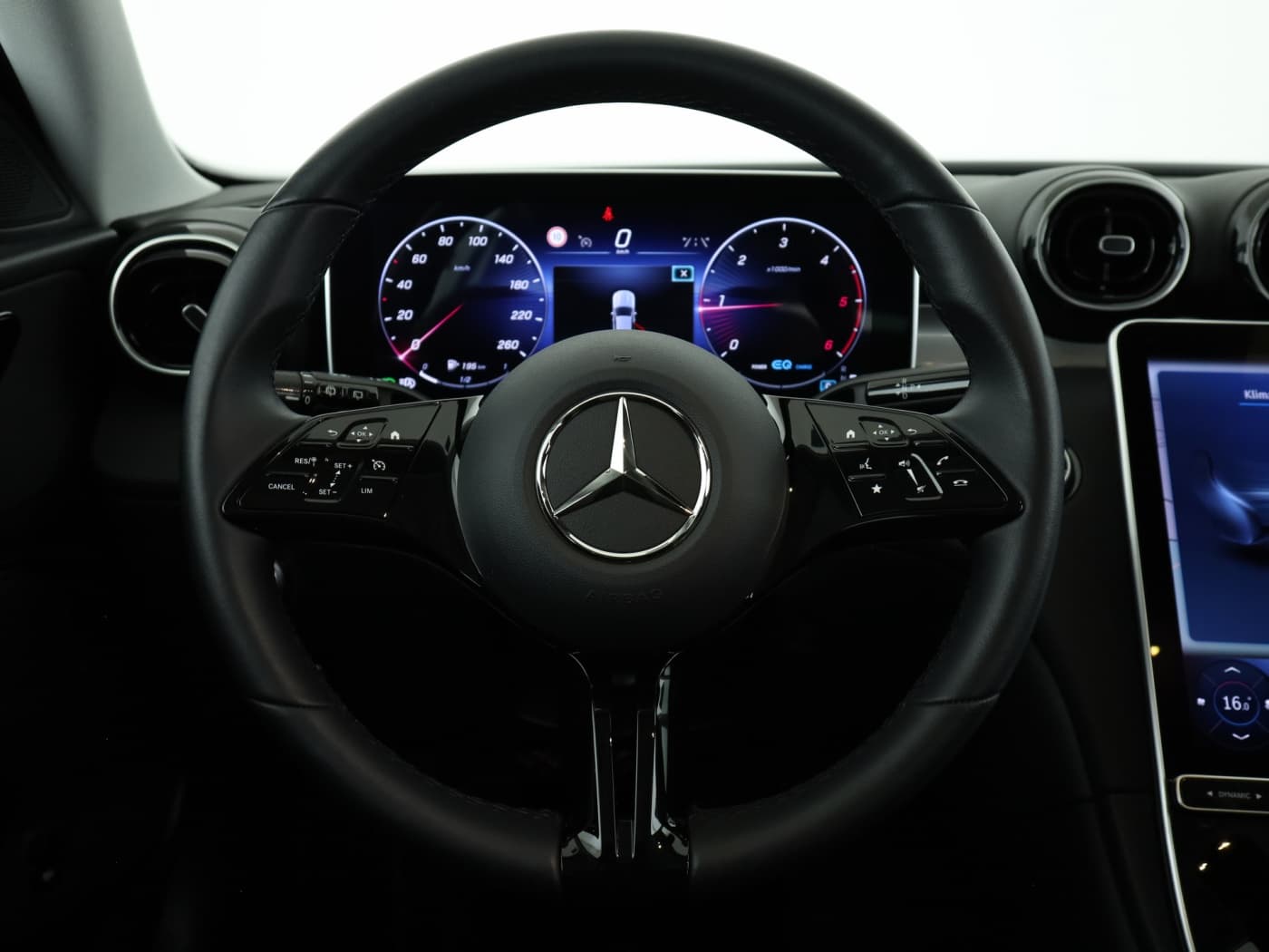 Mercedes-Benz C 220 d T Bild 11