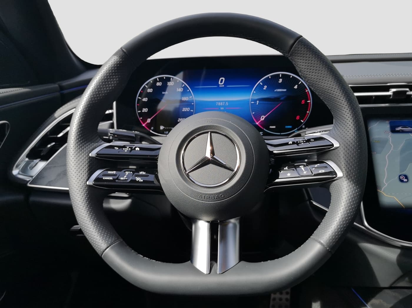 Mercedes-Benz E 220 d Bild 10