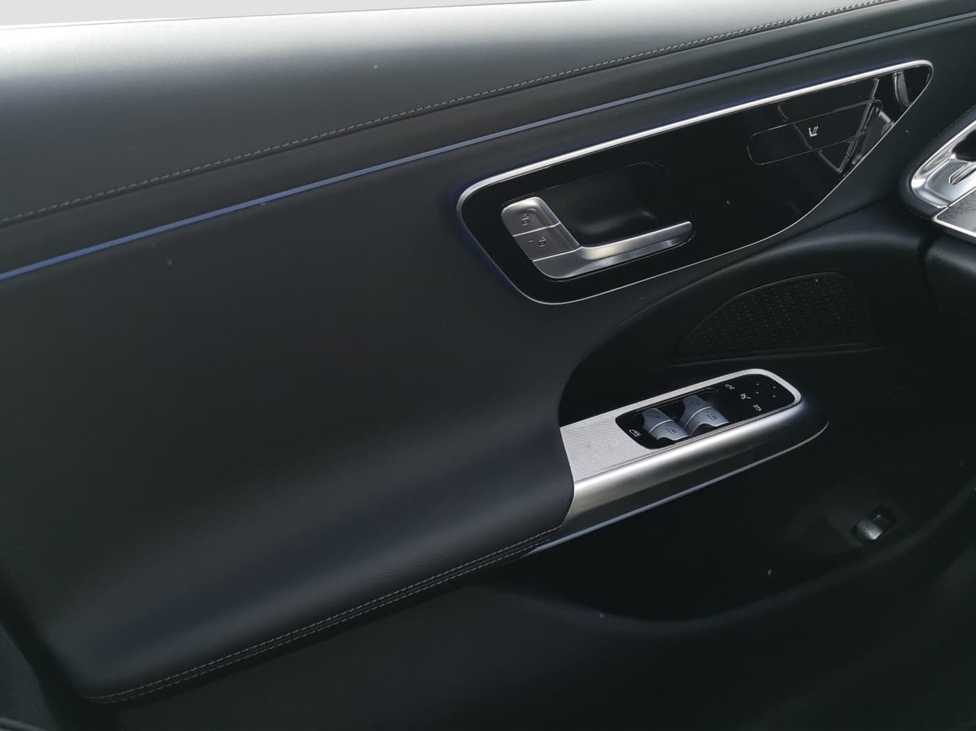 Mercedes-Benz E 220 d Bild 18