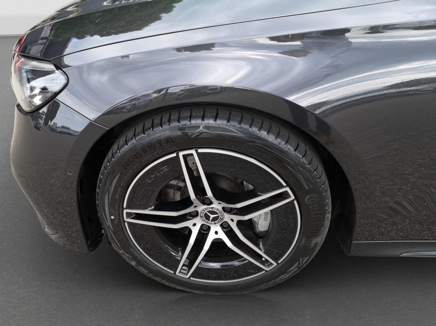 Mercedes-Benz E 220 d T Bild 19