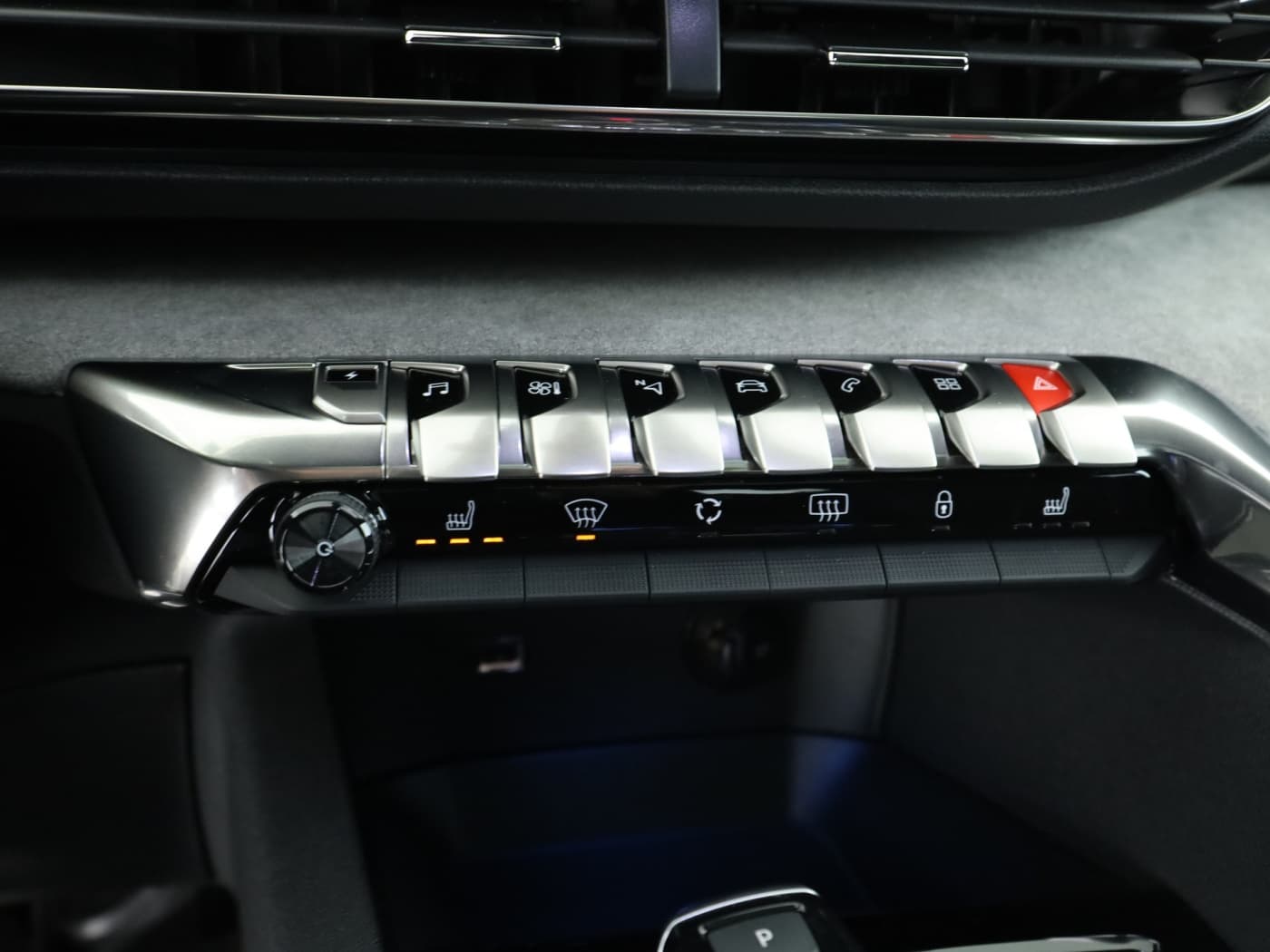 Peugeot 3008 Hybrid4 300 GT Bild 14