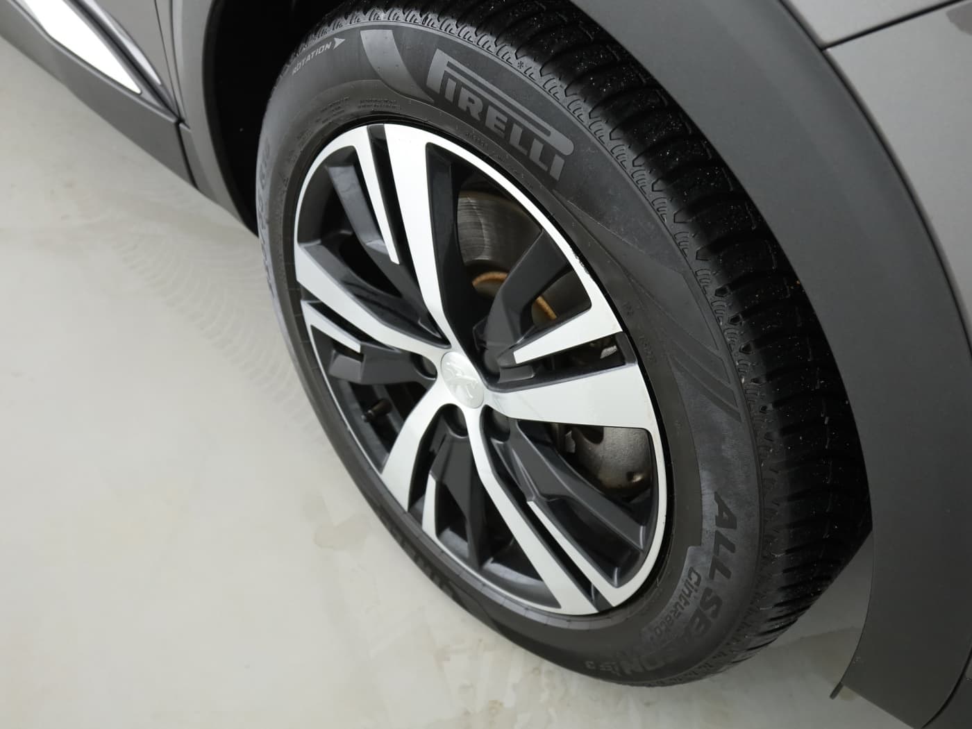 Peugeot 3008 Hybrid4 300 GT Bild 22