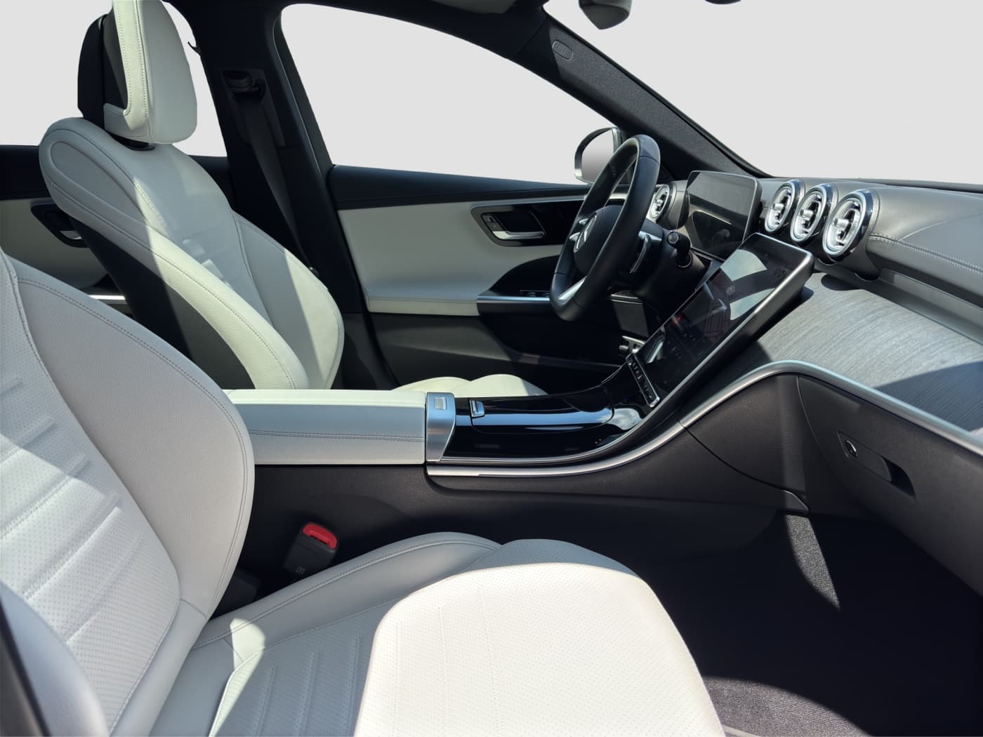 Mercedes-Benz C 300 e T Bild 15