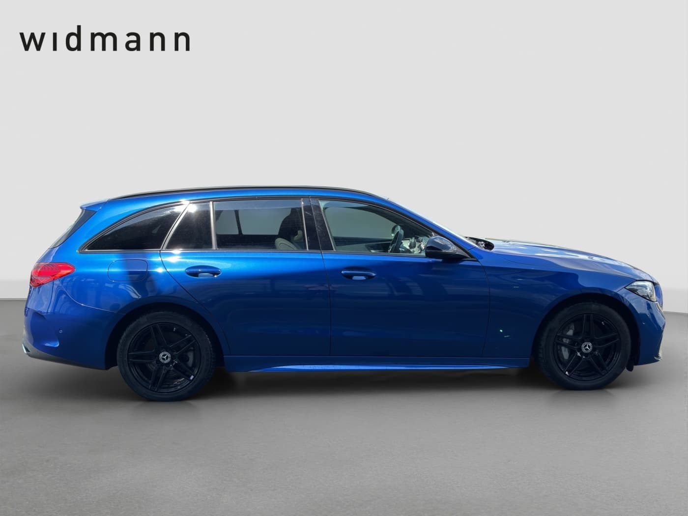 Mercedes-Benz C 300 e T Bild 6