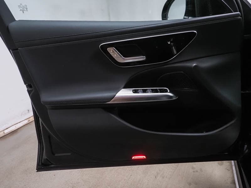 Mercedes-Benz E 200 Bild 10