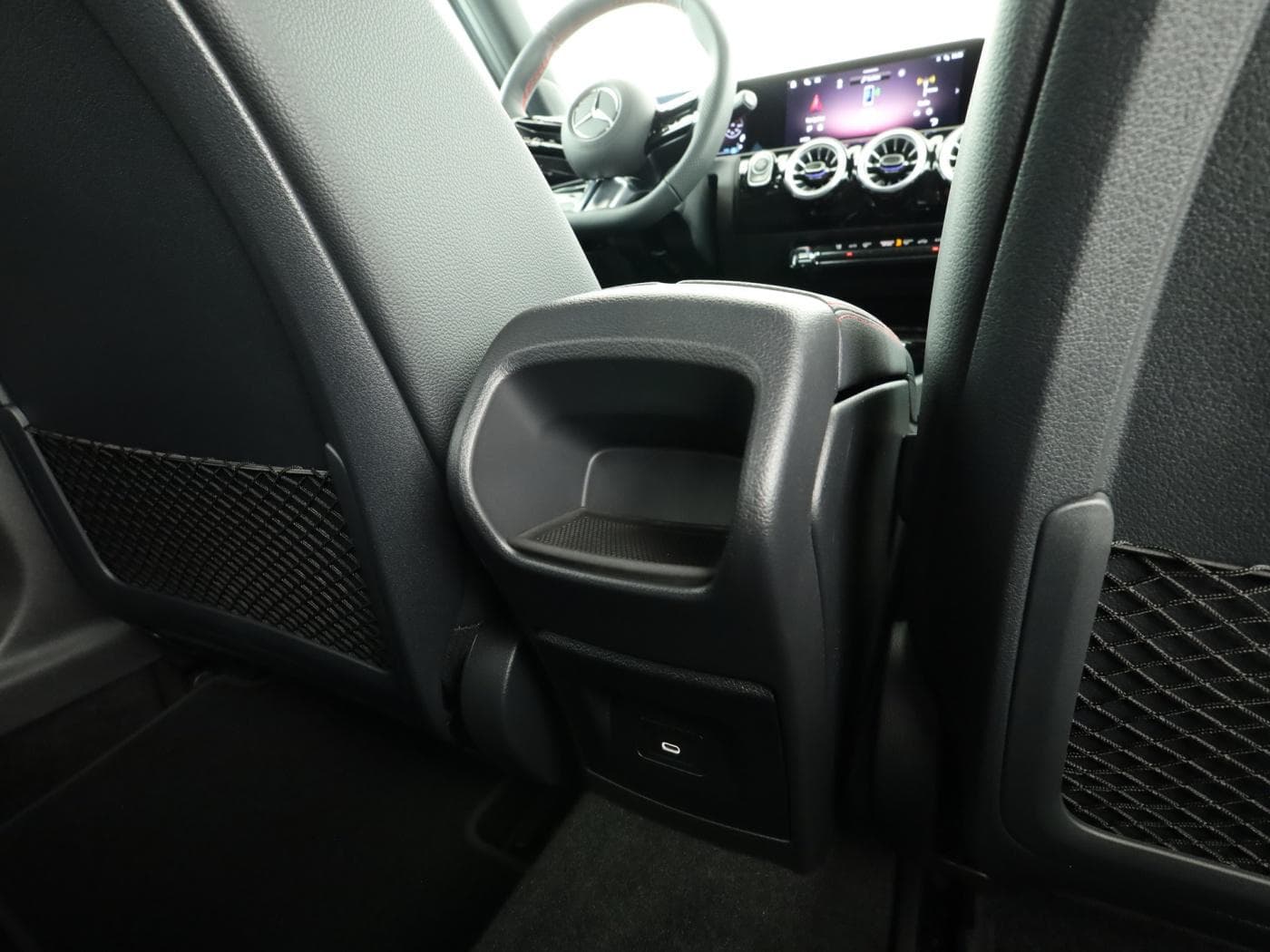 Mercedes-Benz A 180 Bild 25