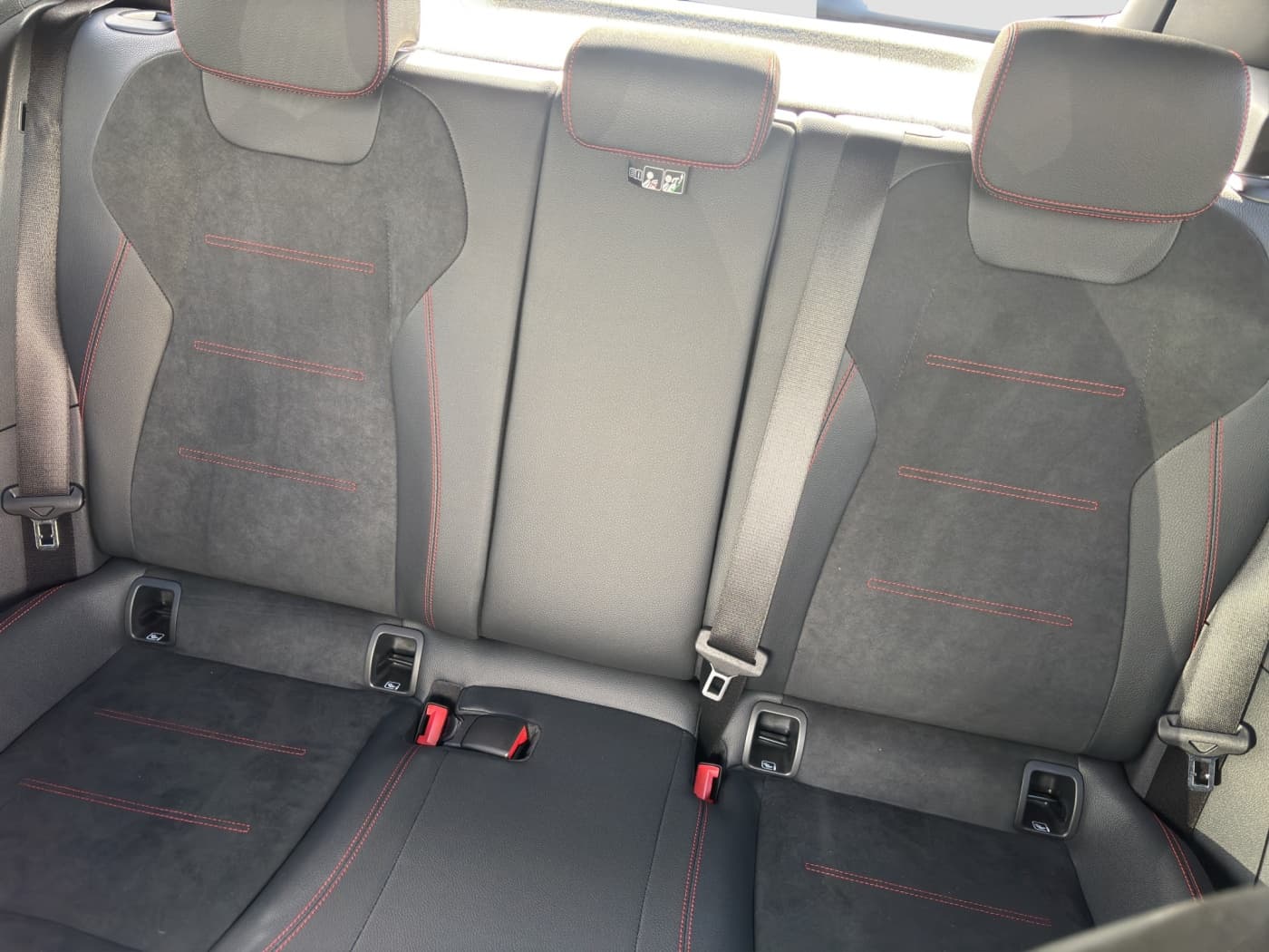 Mercedes-Benz GLA 250 4M Bild 16
