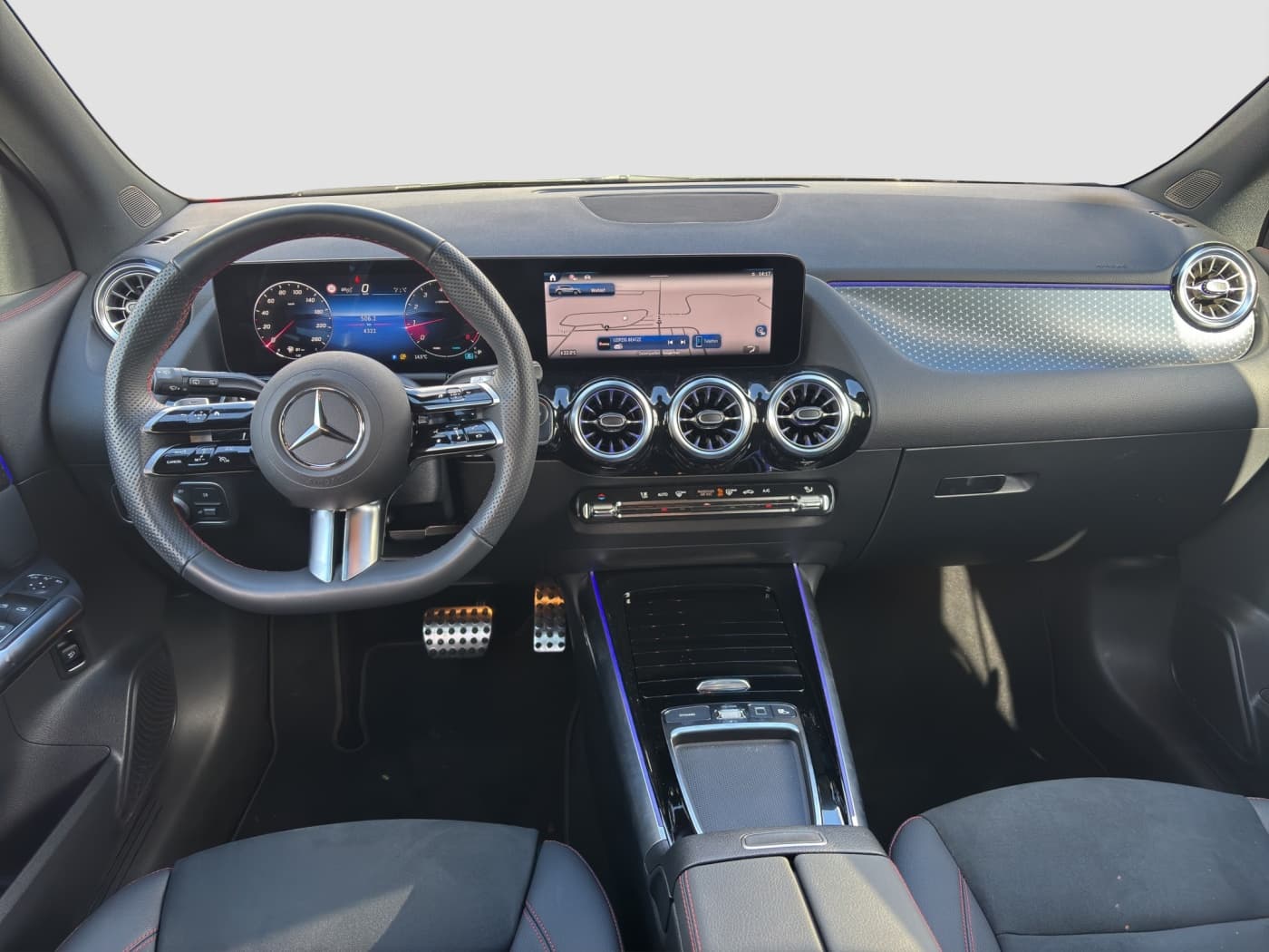 Mercedes-Benz GLA 250 4M Bild 9