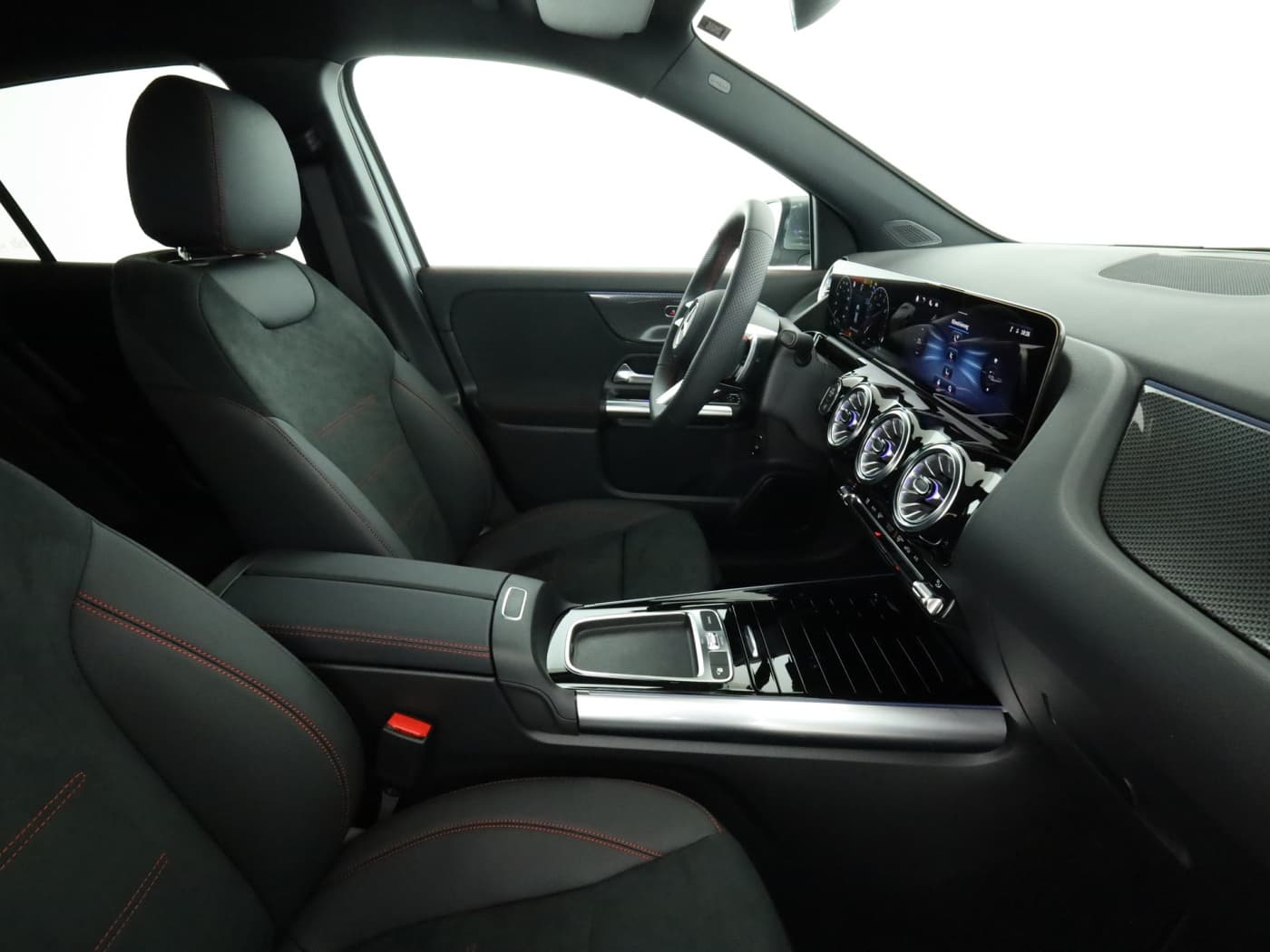 Mercedes-Benz GLA 180 Bild 17