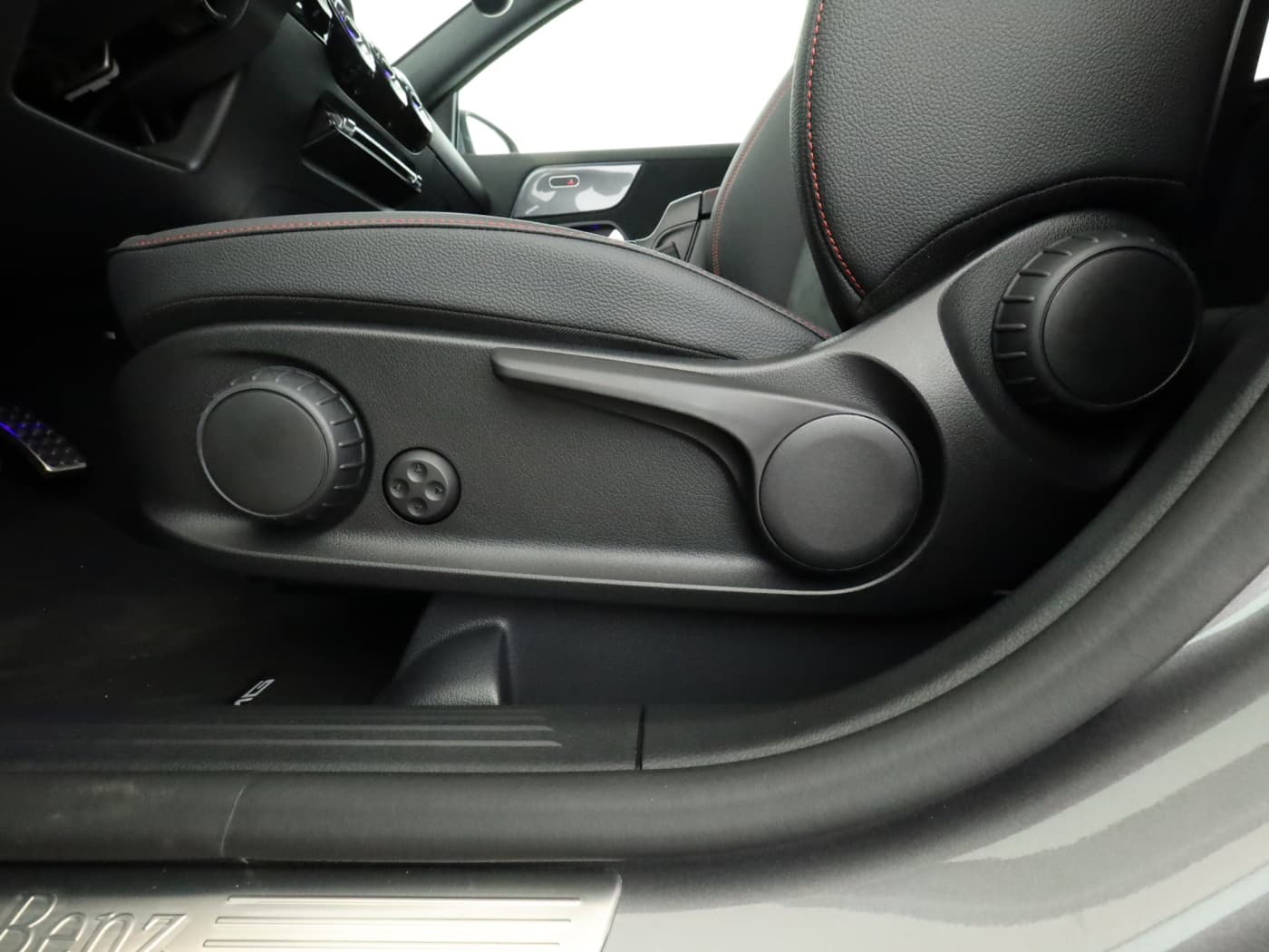Mercedes-Benz GLA 180 Bild 29