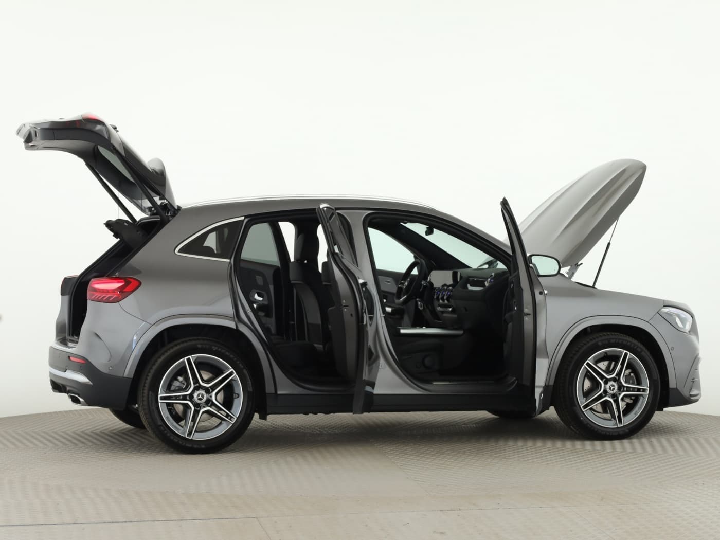 Mercedes-Benz GLA 180 Bild 8