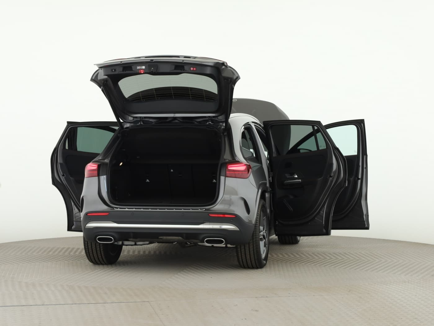 Mercedes-Benz GLA 180 Bild 9