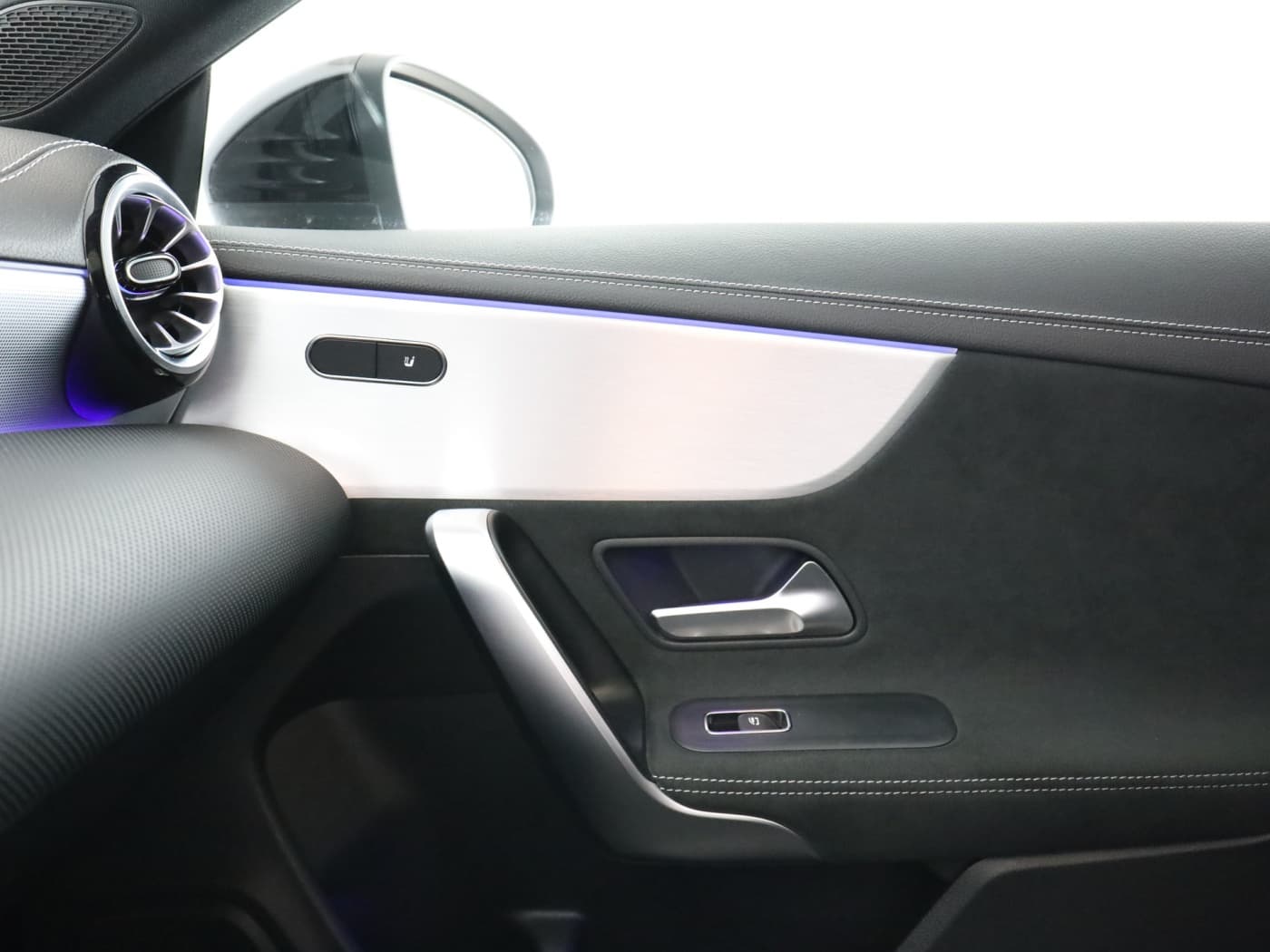 Mercedes-Benz CLA 250 e SB Bild 16