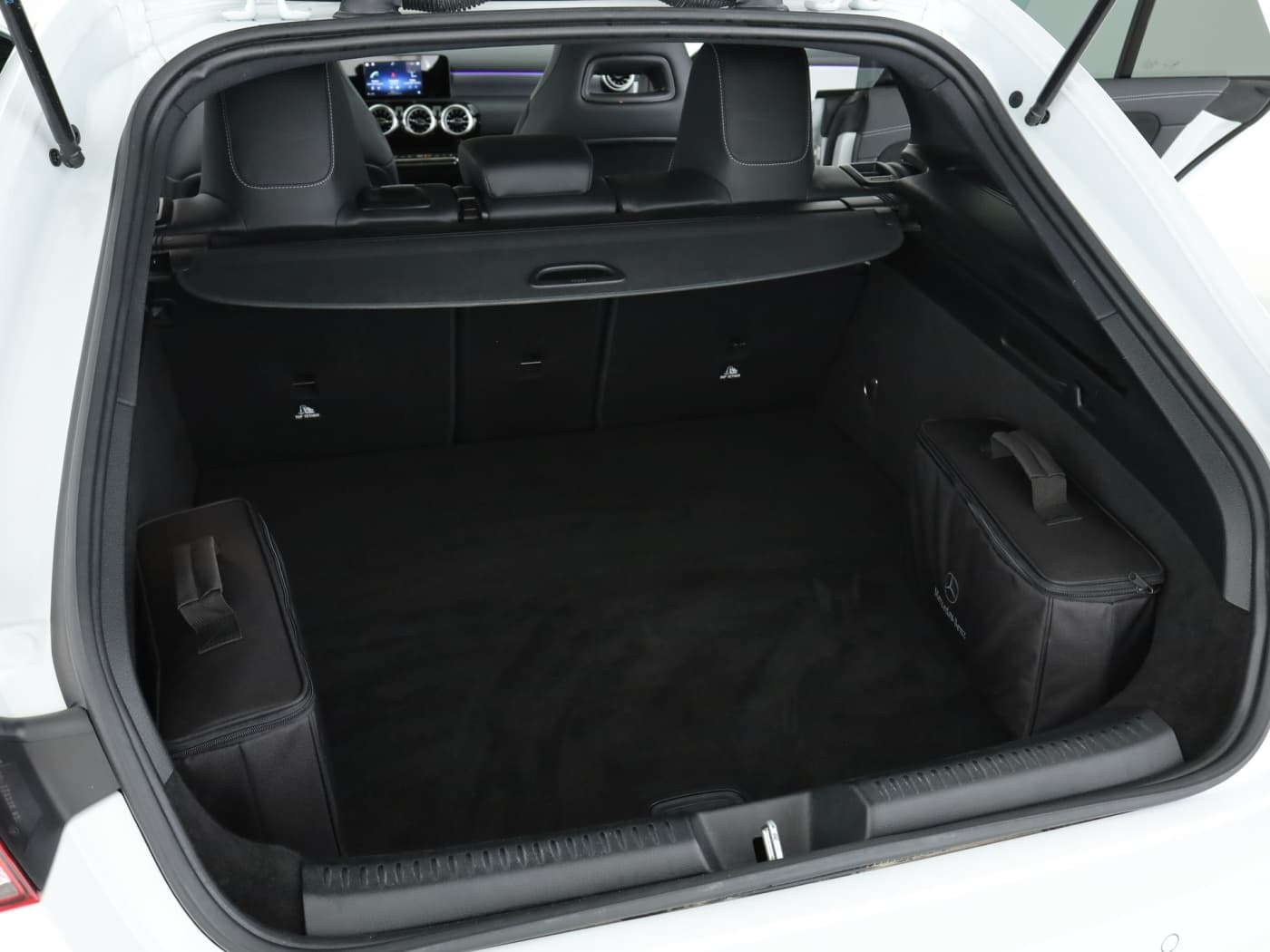 Mercedes-Benz CLA 250 e SB Bild 23