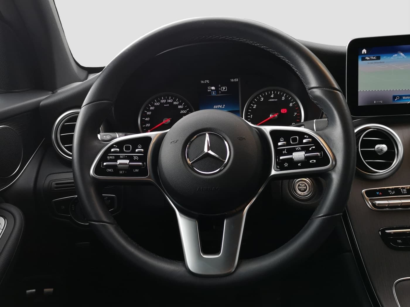 Mercedes-Benz GLC 300 e 4M Coup Bild 9