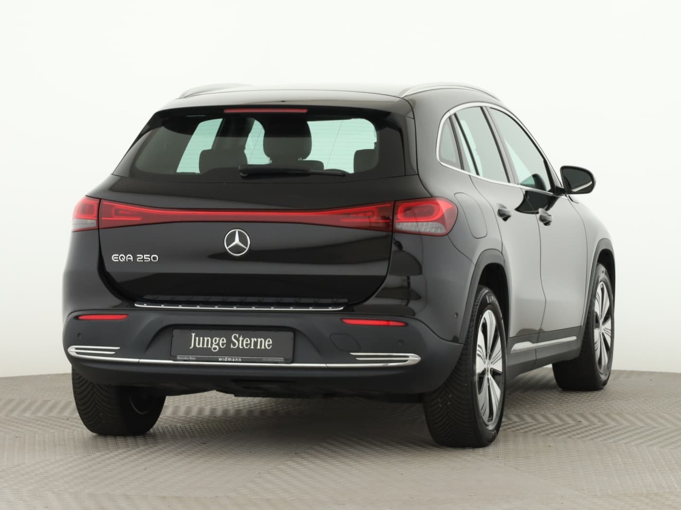 Mercedes-Benz EQA 250 Bild 2