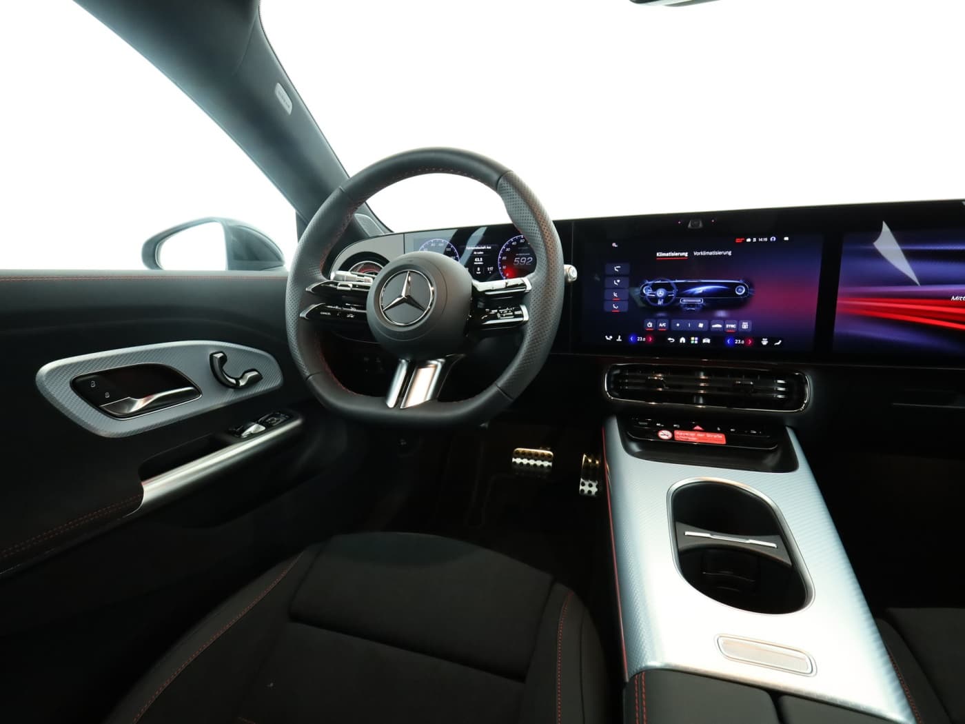 Mercedes-Benz CLA 250+ Shooting Brake mit EQ Technologie Bild 10