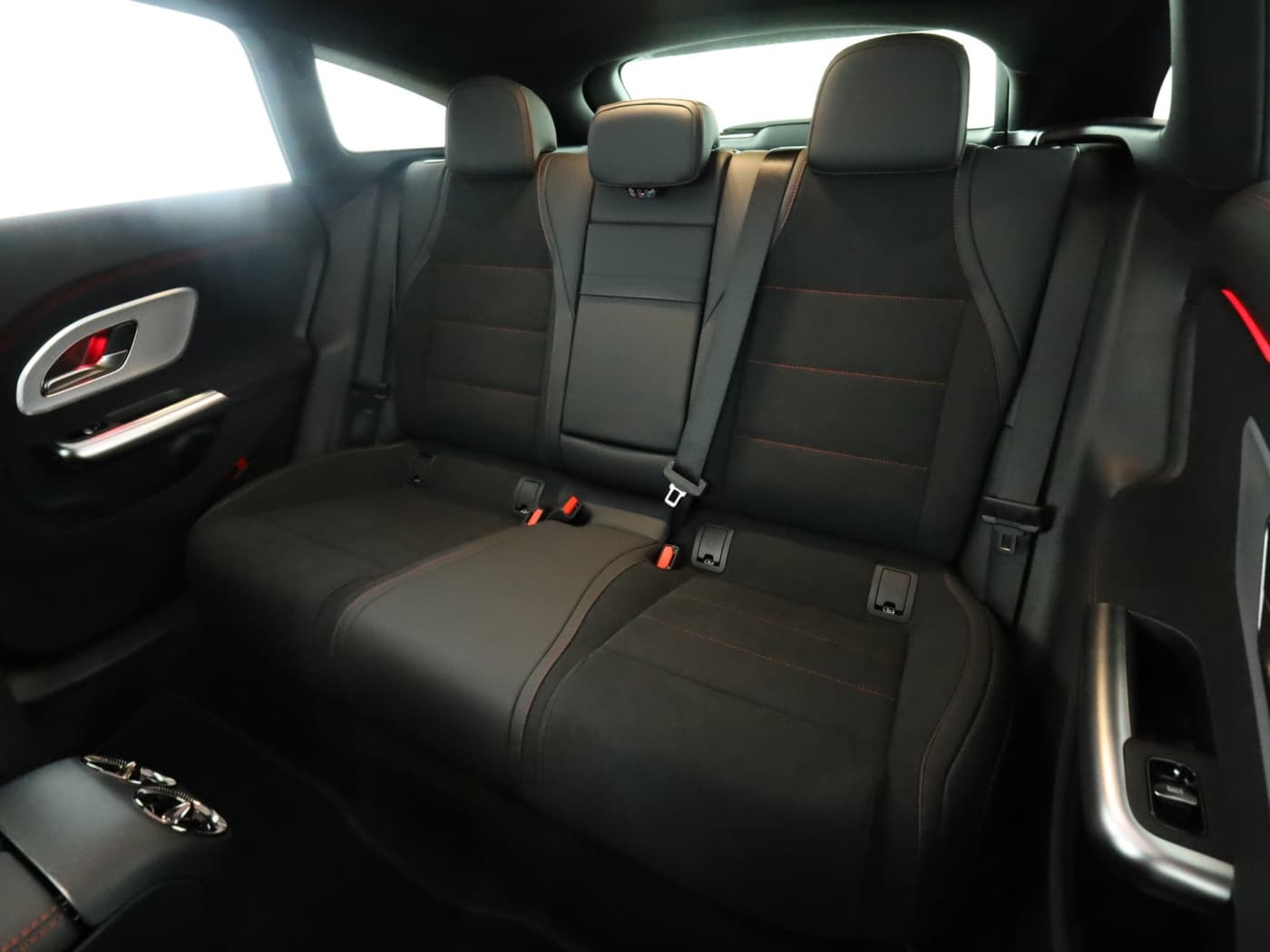 Mercedes-Benz CLA 250+ Shooting Brake mit EQ Technologie Bild 18