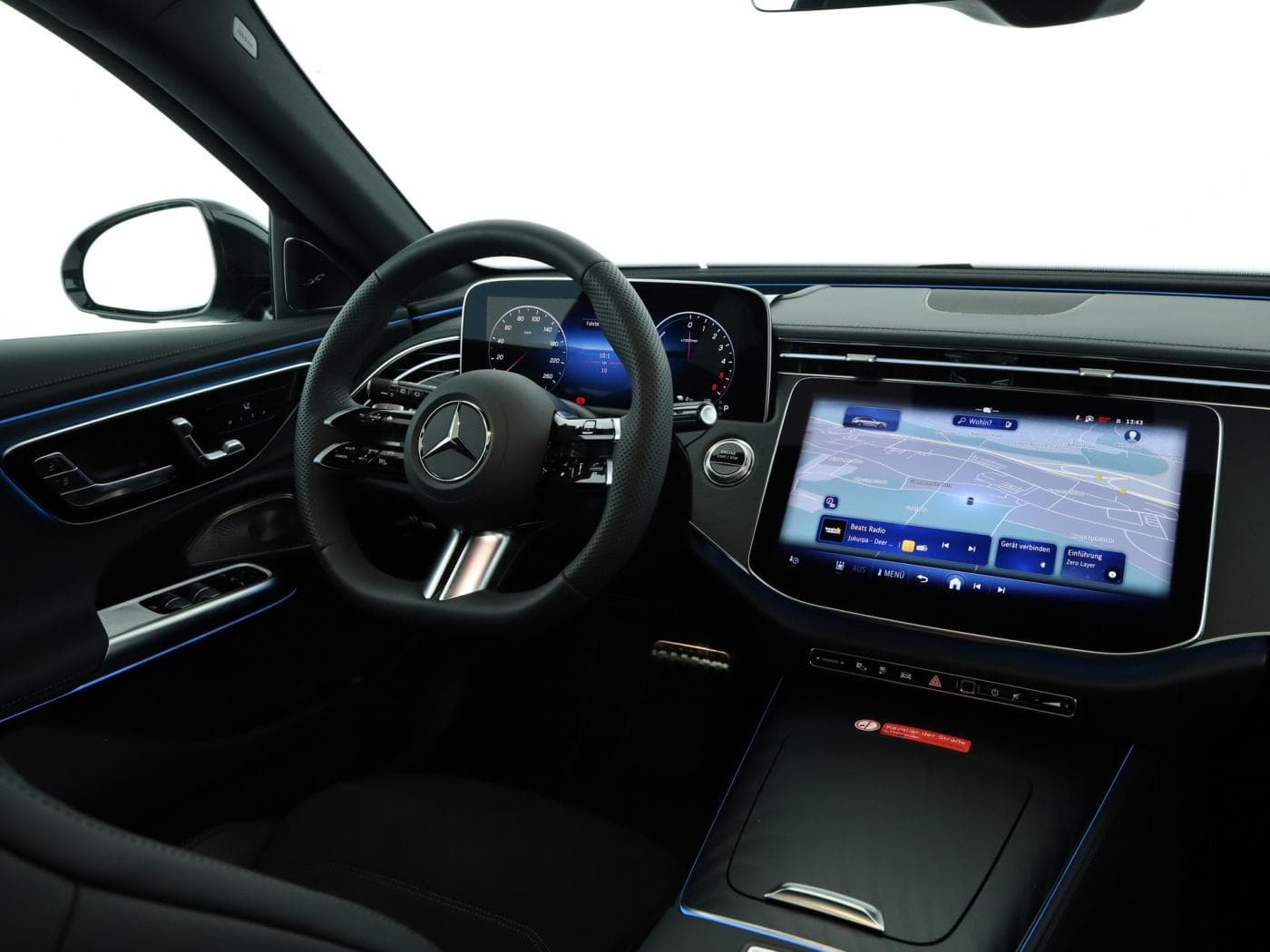 Mercedes-Benz E 300 de 4MATIC T-Modell mit EQ Hybrid Technologie Bild 10