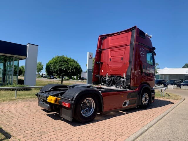 Daimler Truck Actros 1853 LS 4x2 F 13 Giga Space Bild 4