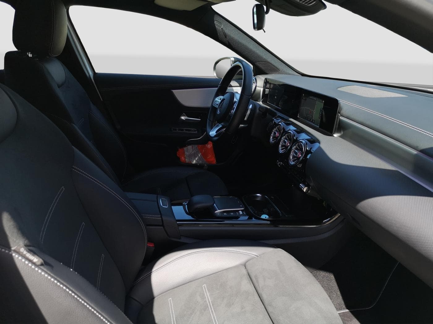 Mercedes-Benz A 250 e Lim Bild 15