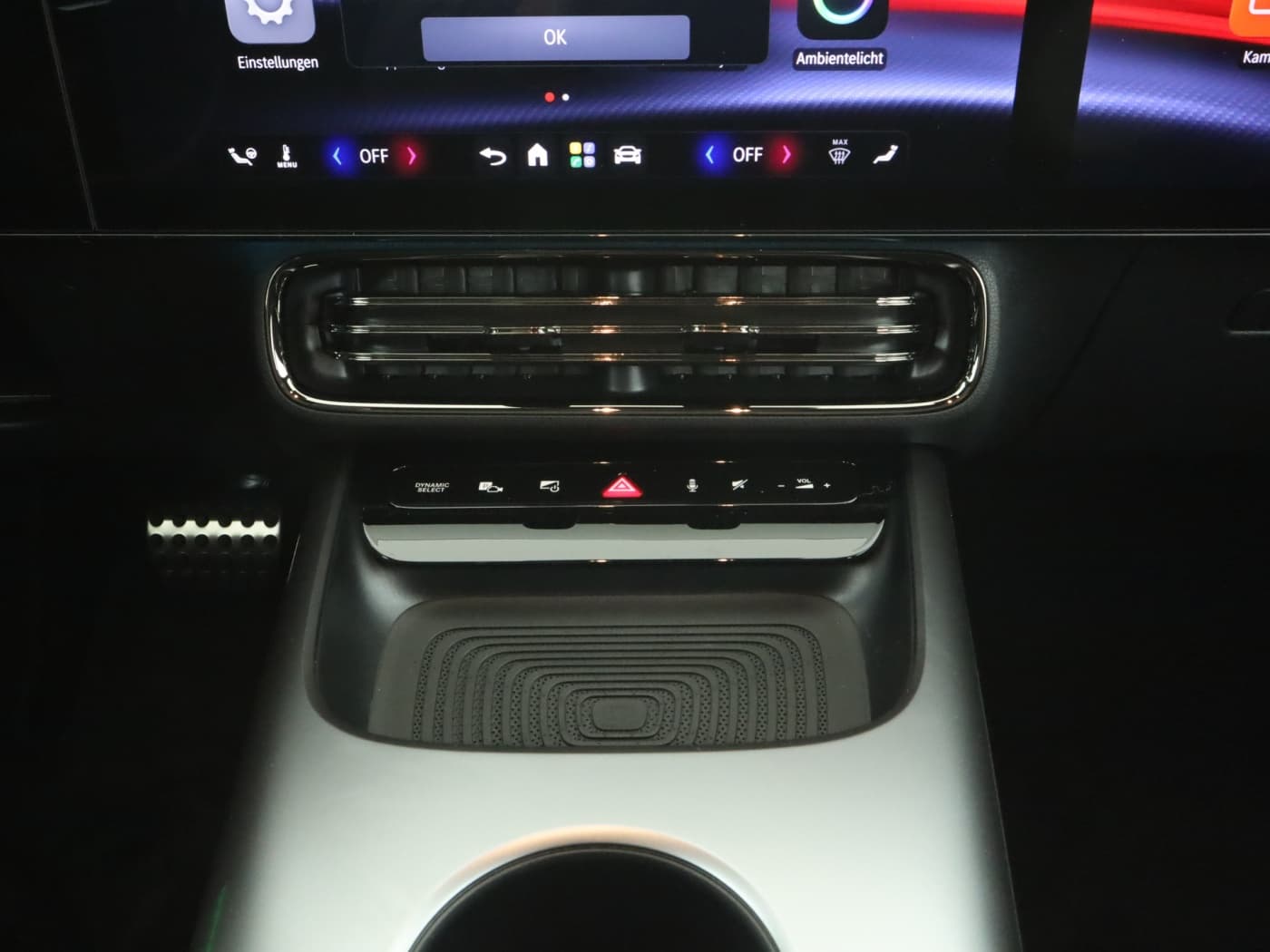 Mercedes-Benz CLA 200 Bild 25