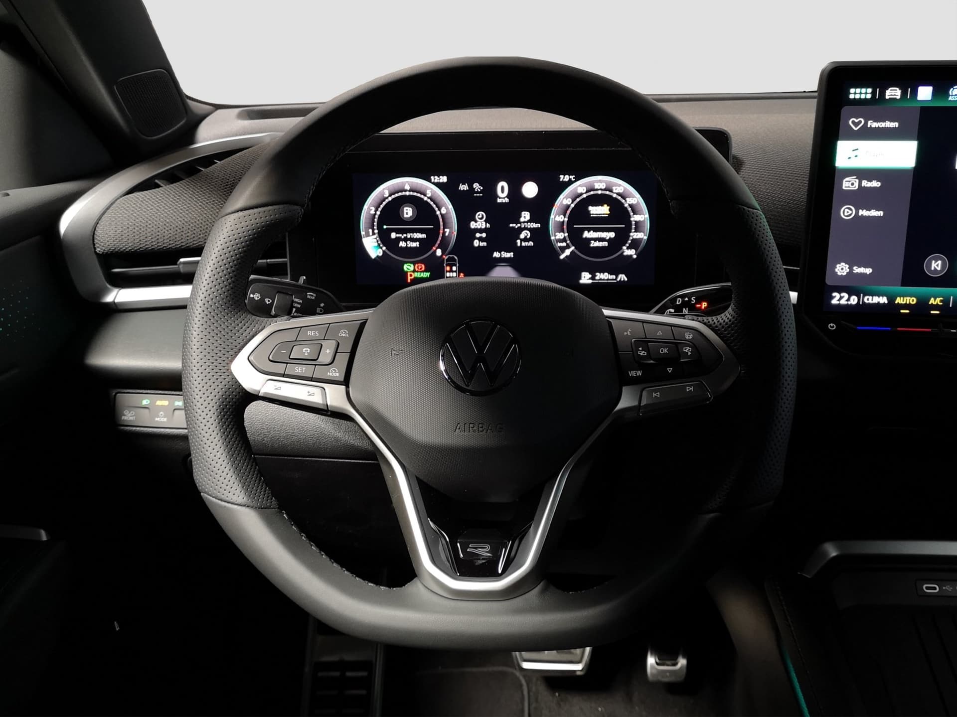 Volkswagen T-Roc R-Line 1.5 l eTSI OPF DSG Bild 10