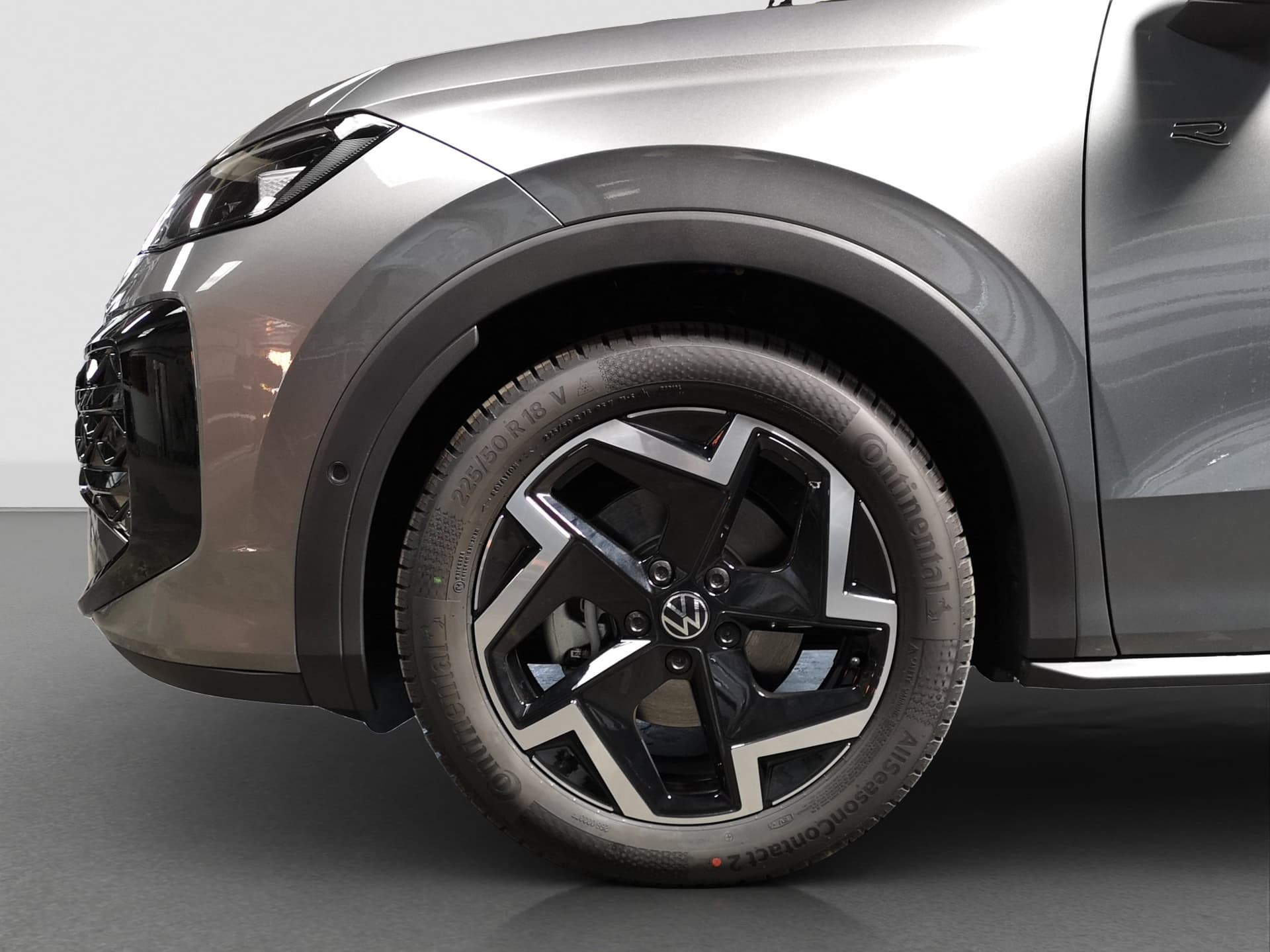 Volkswagen T-Roc R-Line 1.5 l eTSI OPF DSG Bild 18