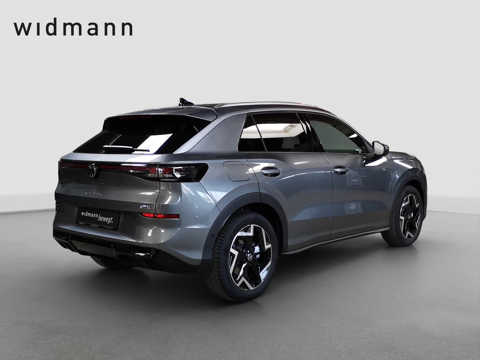Volkswagen T-Roc R-Line 1.5 l eTSI OPF DSG Bild 2