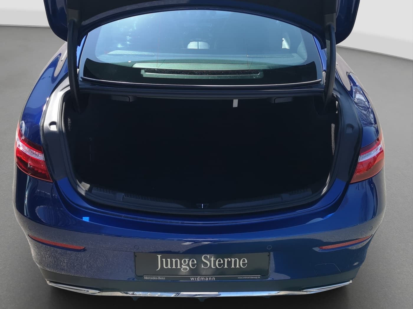 Mercedes-Benz E 200 Coup Bild 20