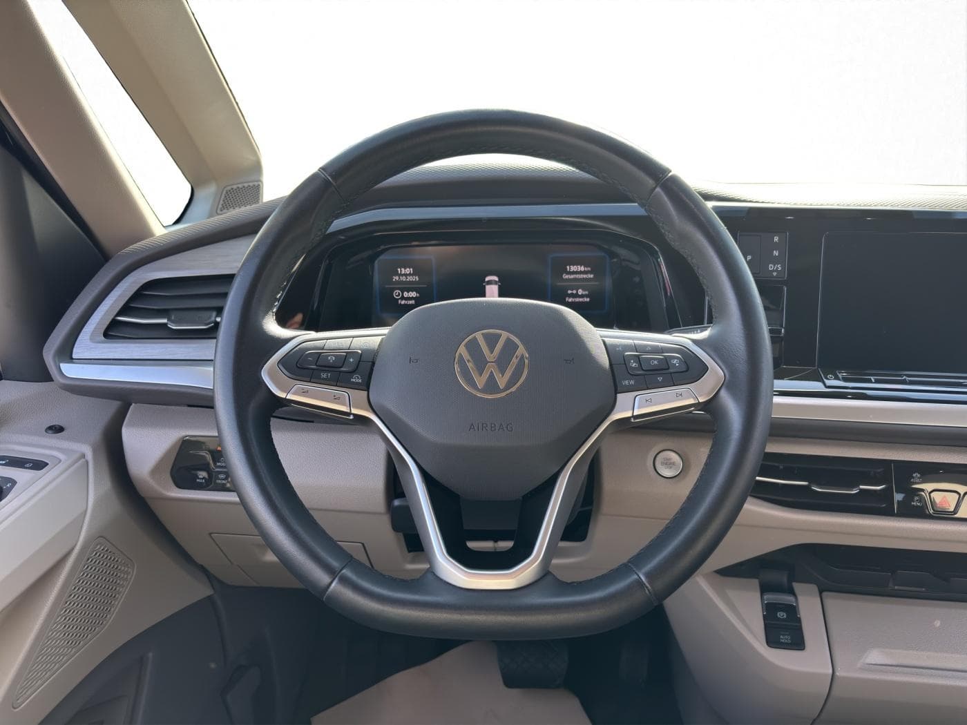 Volkswagen T7 Multivan 2.0 TDI Life Bild 10