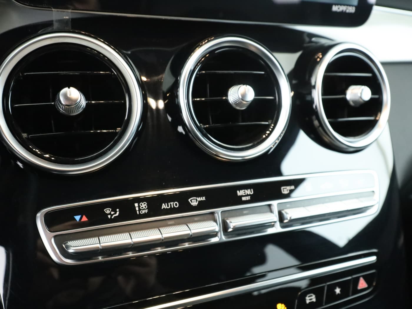 Mercedes-Benz GLC 300 d 4M Coup Bild 14