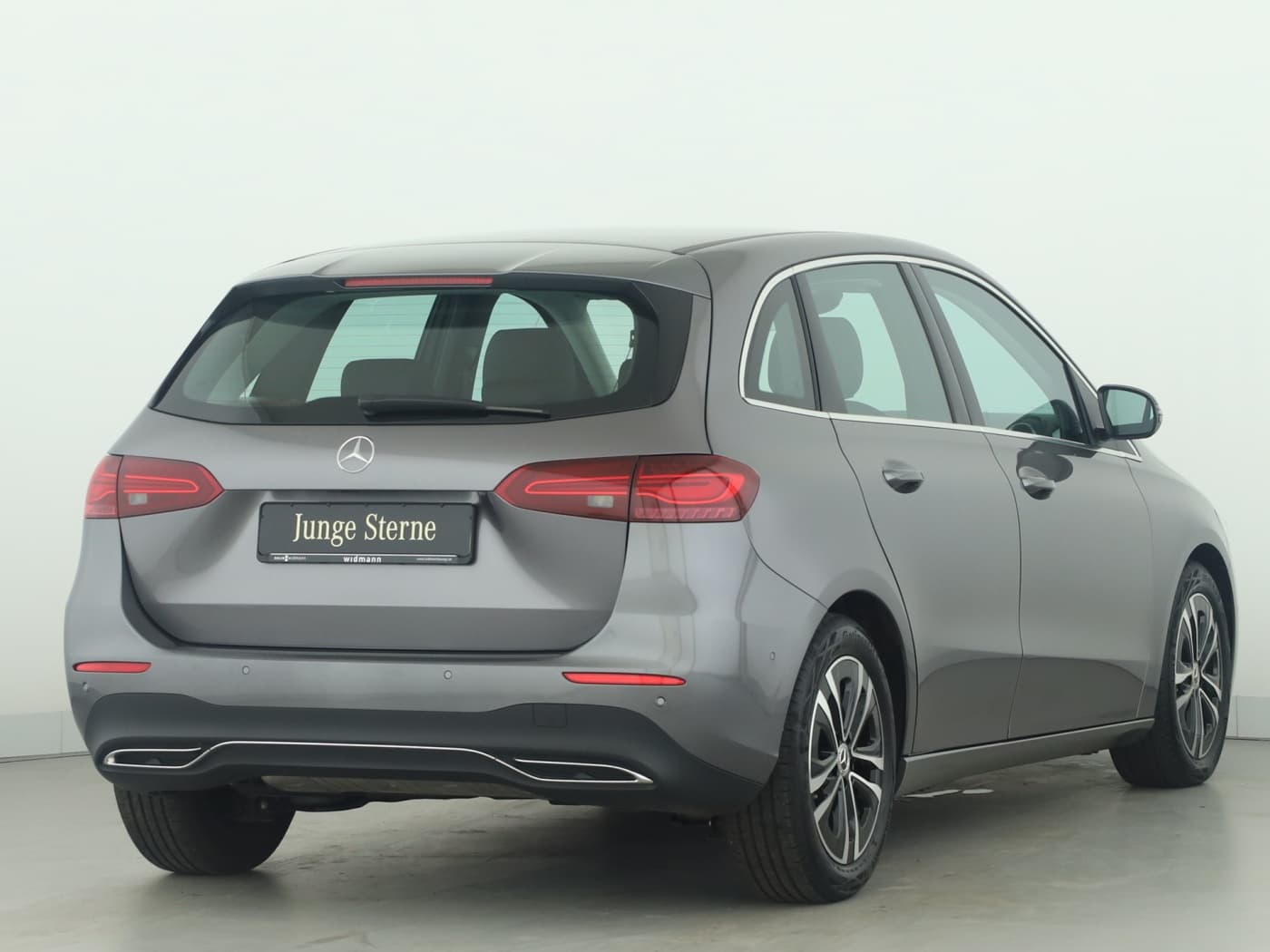 Mercedes-Benz B 200 Bild 2