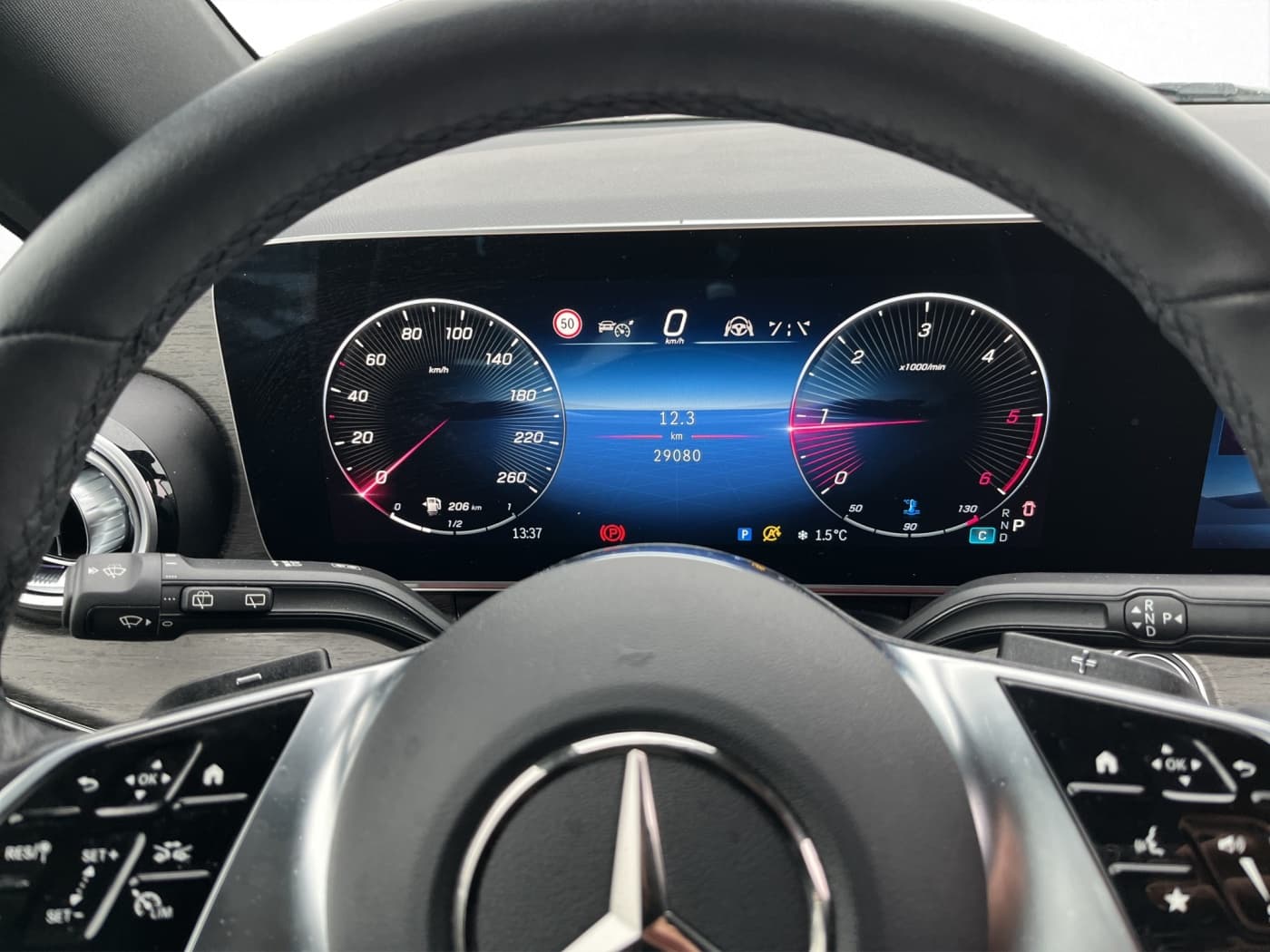 Mercedes-Benz V 250 d STYLE AMG Bild 10