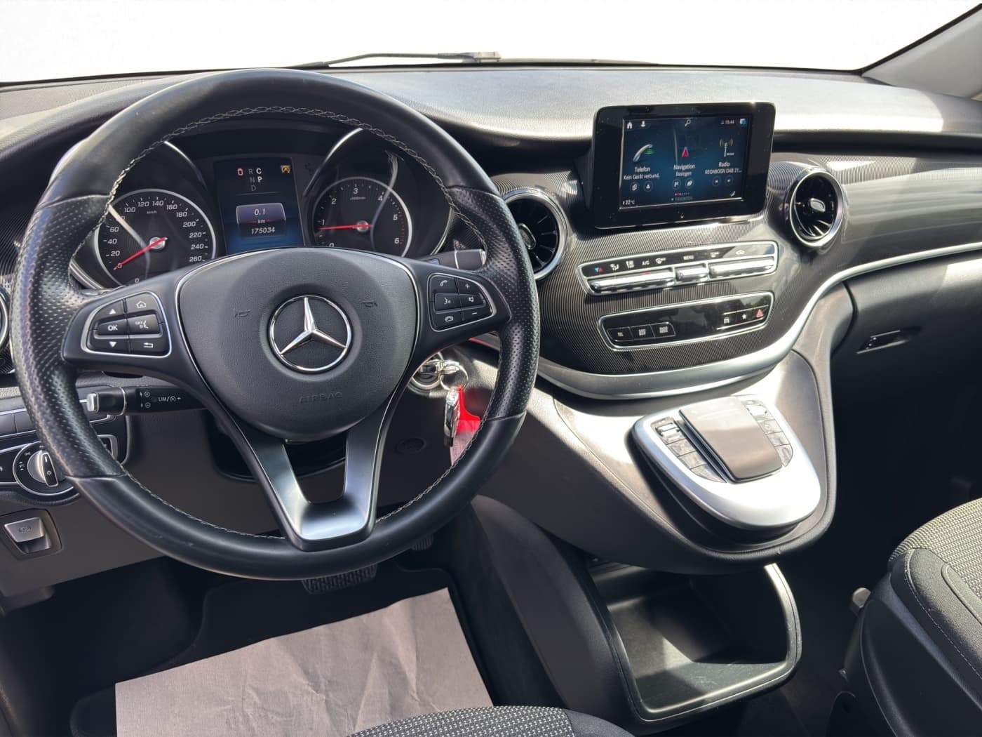 Mercedes-Benz V 220 d RISE Kompakt Bild 9
