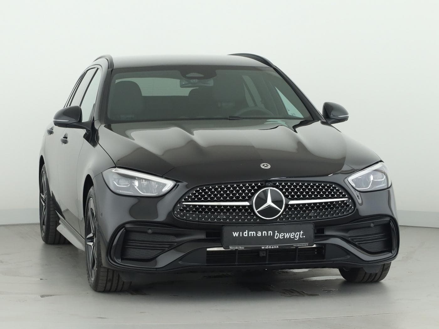 Mercedes-Benz C 300 e T-Modell mit EQ Hybrid Technologie Bild 3
