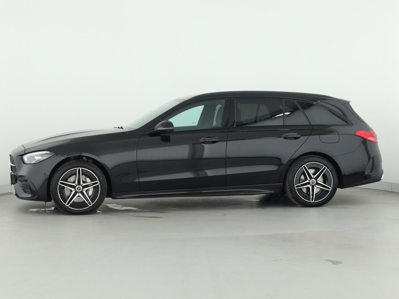 Mercedes-Benz C 300 e T-Modell mit EQ Hybrid Technologie Bild 7