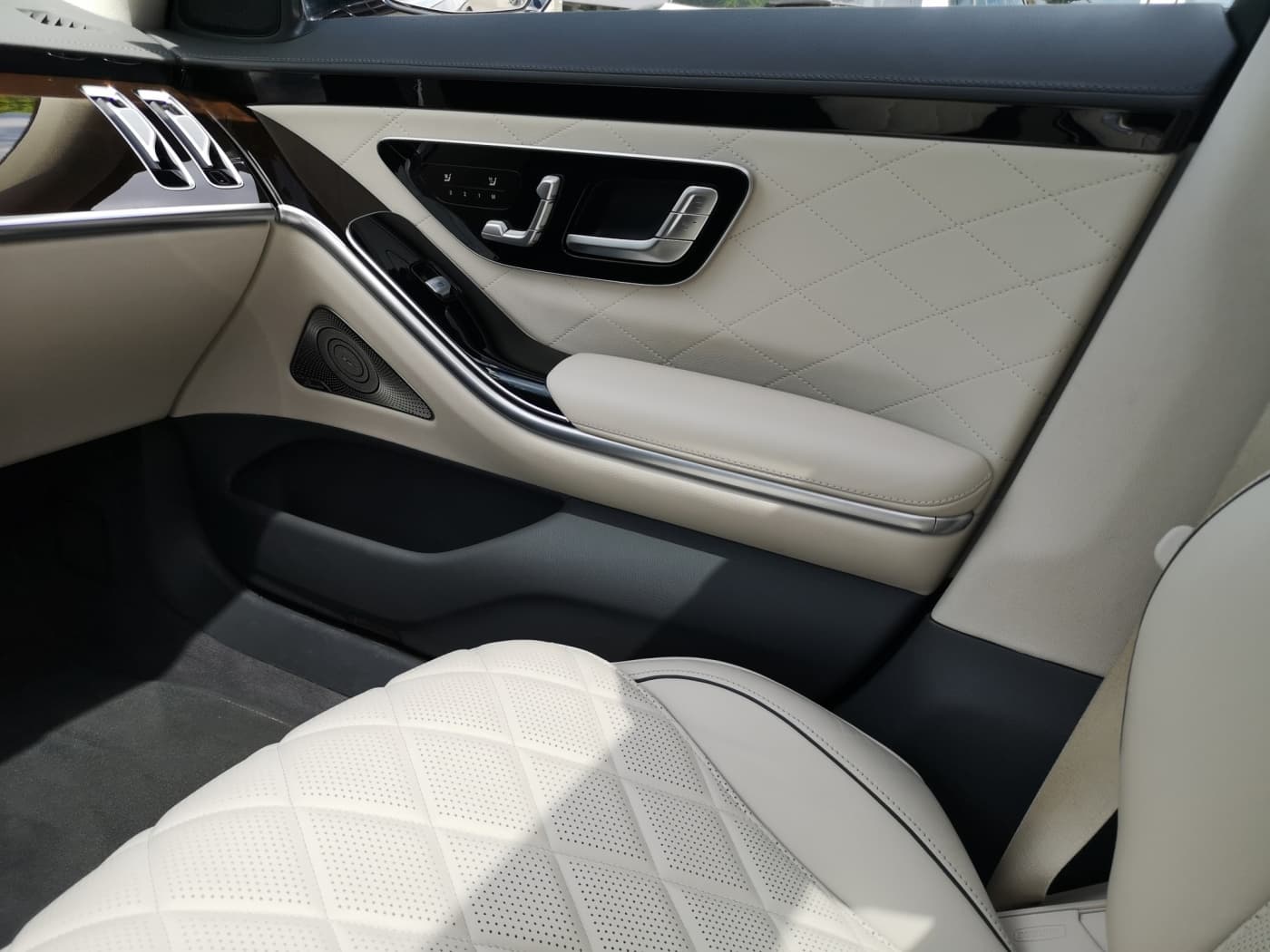 Mercedes-Benz S 580 e 4M Bild 14