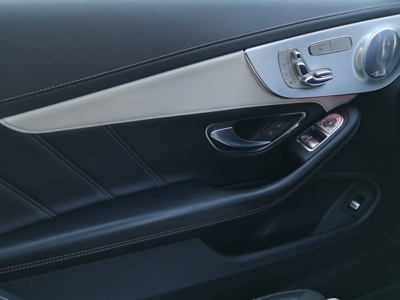 Mercedes-Benz C 63 AMG S Coup Bild 18