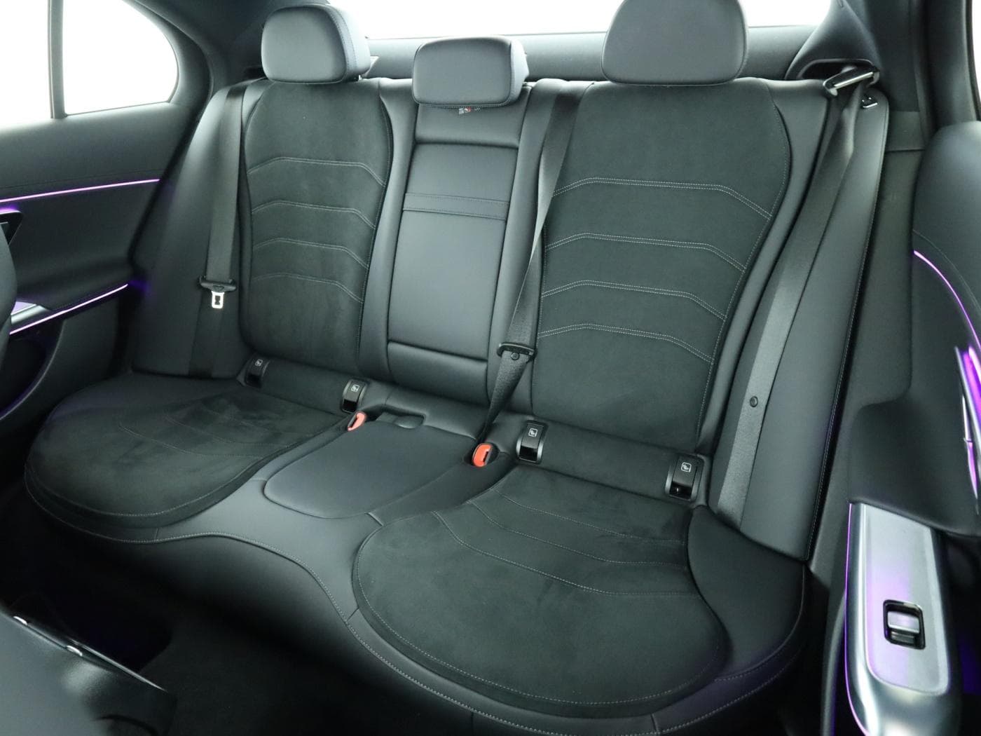 Mercedes-Benz E 220 d Bild 18
