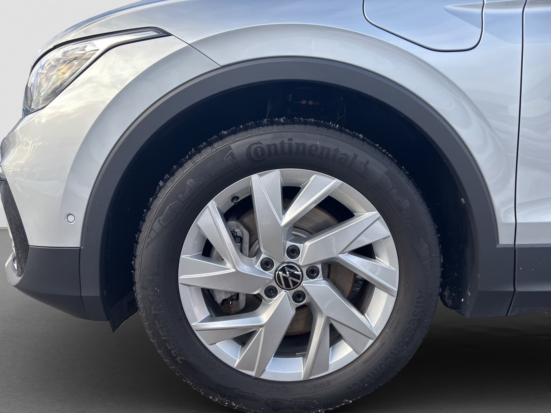 Volkswagen Tiguan Elegance 1.4 electric/TSI eHybrid 180kW 6-Gang DSG 4 Türen Bild 17