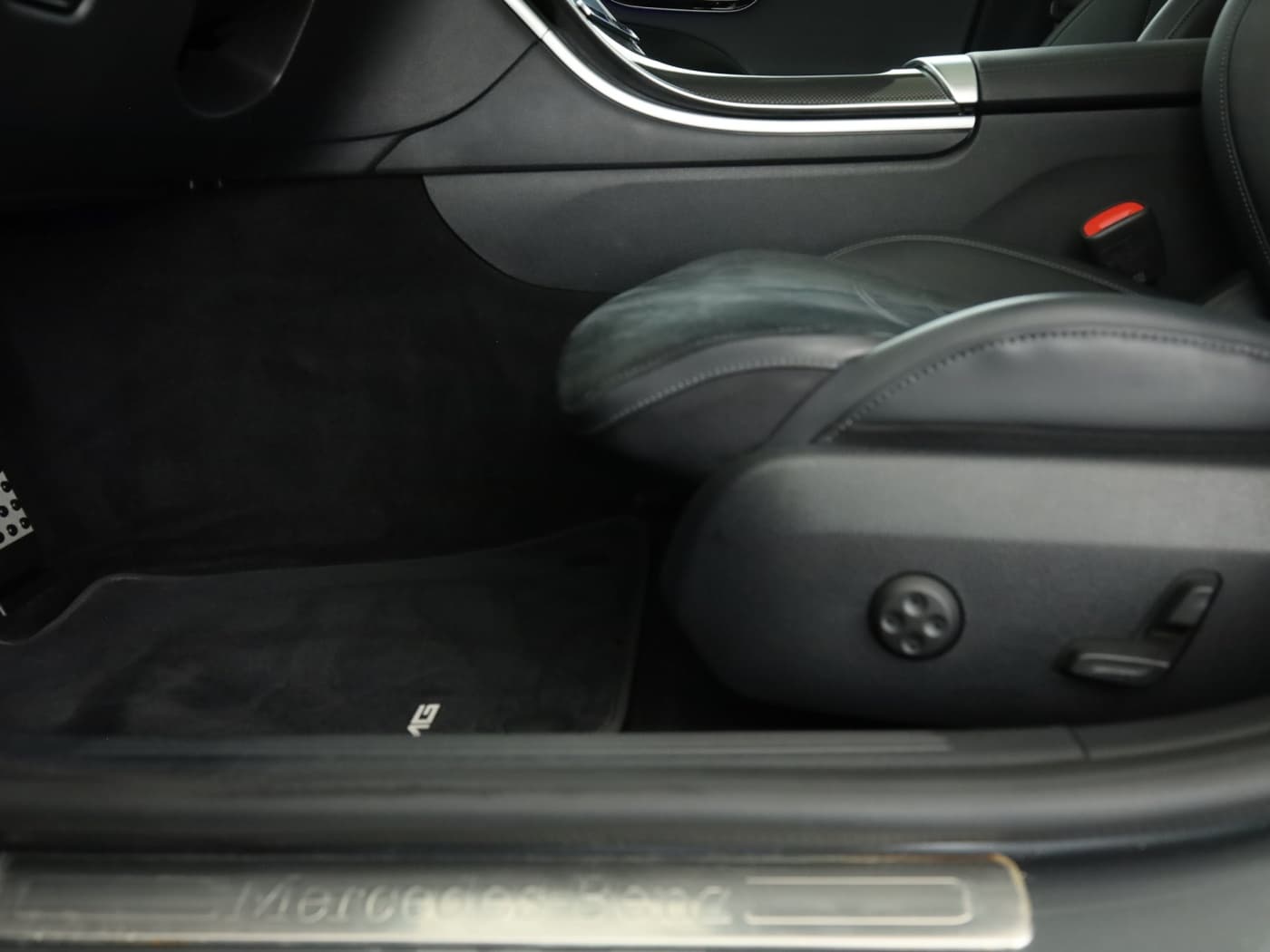 Mercedes-Benz C 300 d Bild 25