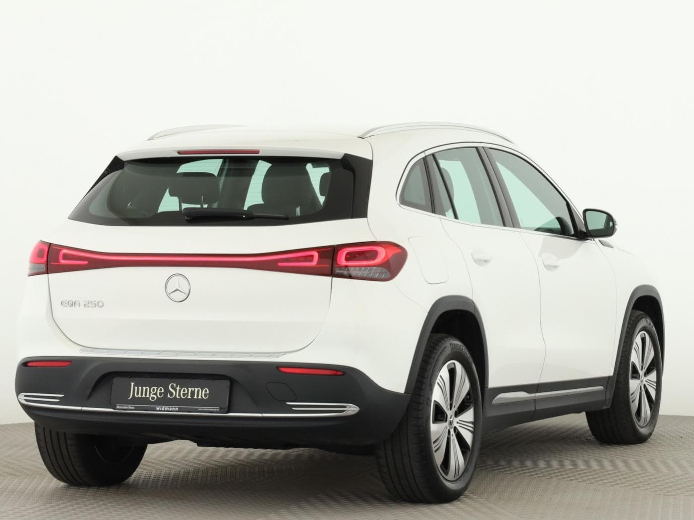 Mercedes-Benz EQA 250 Bild 2