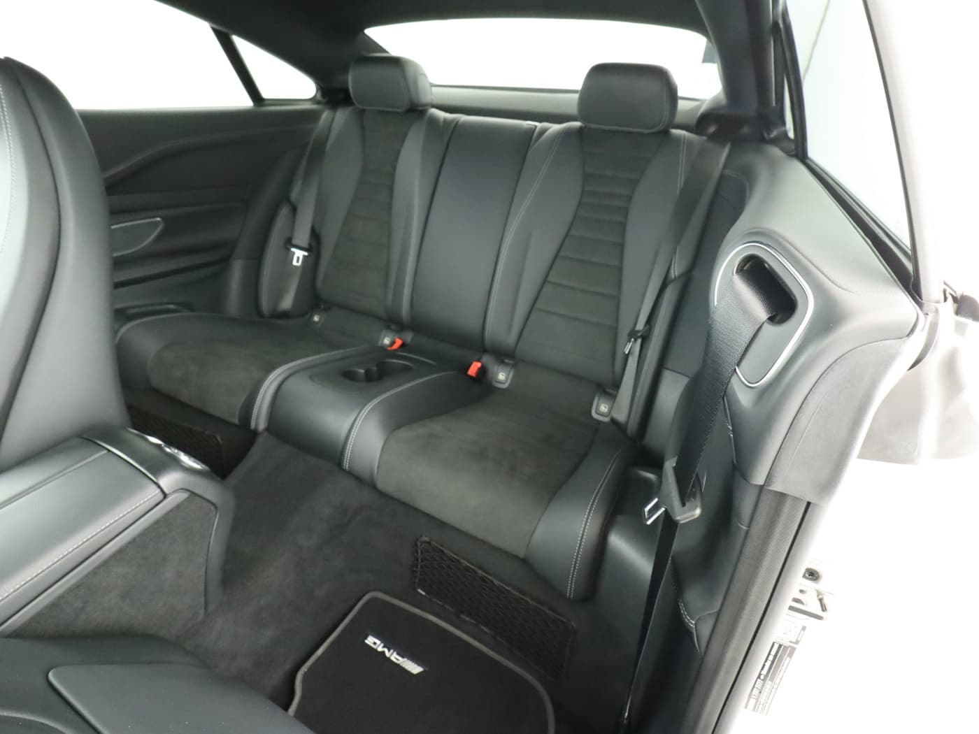 Mercedes-Benz E 200 4M Coup Bild 18