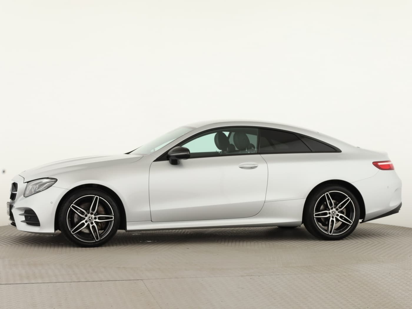 Mercedes-Benz E 200 4M Coup Bild 7