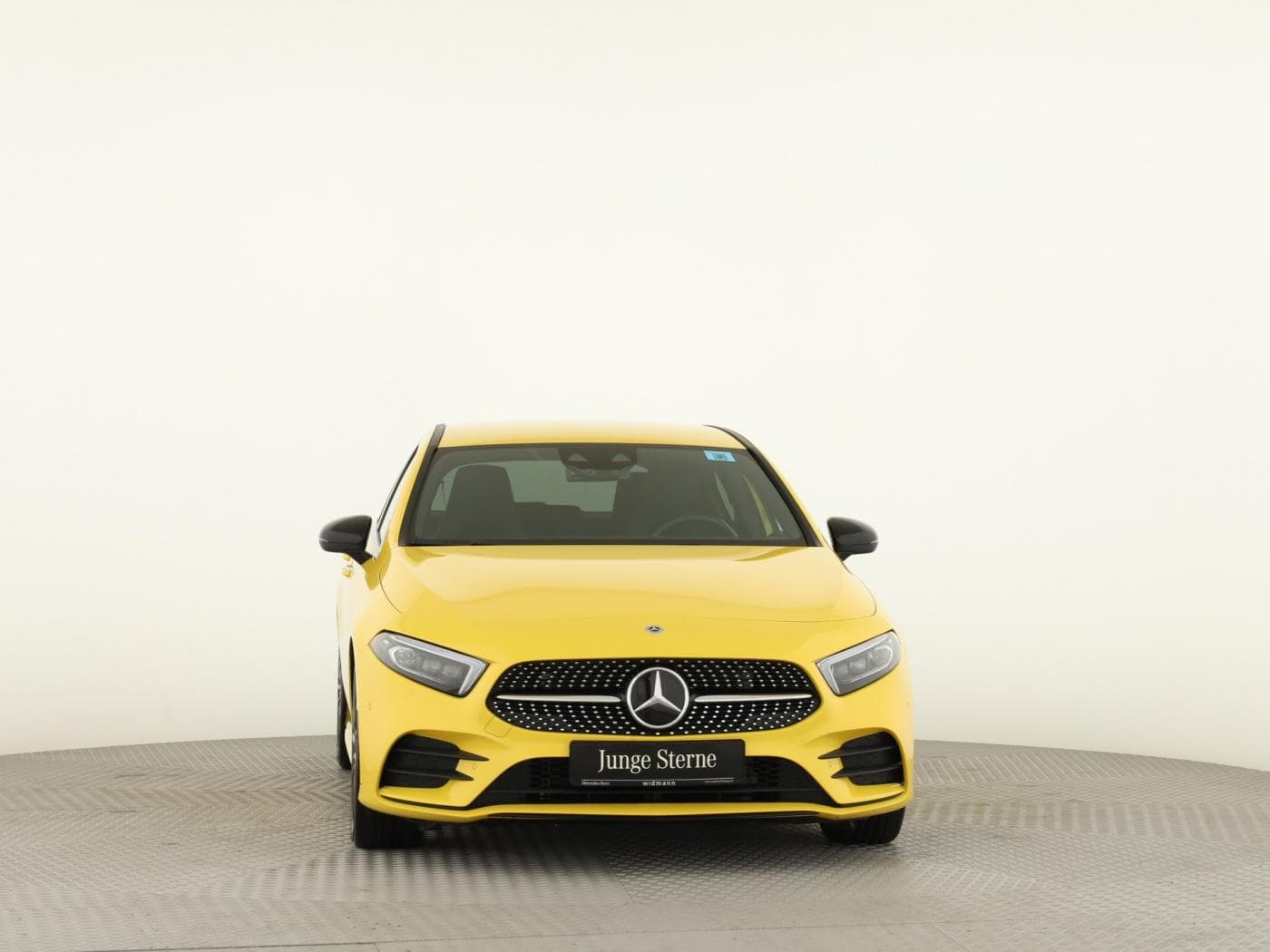 Mercedes-Benz A 250 4M Bild 3