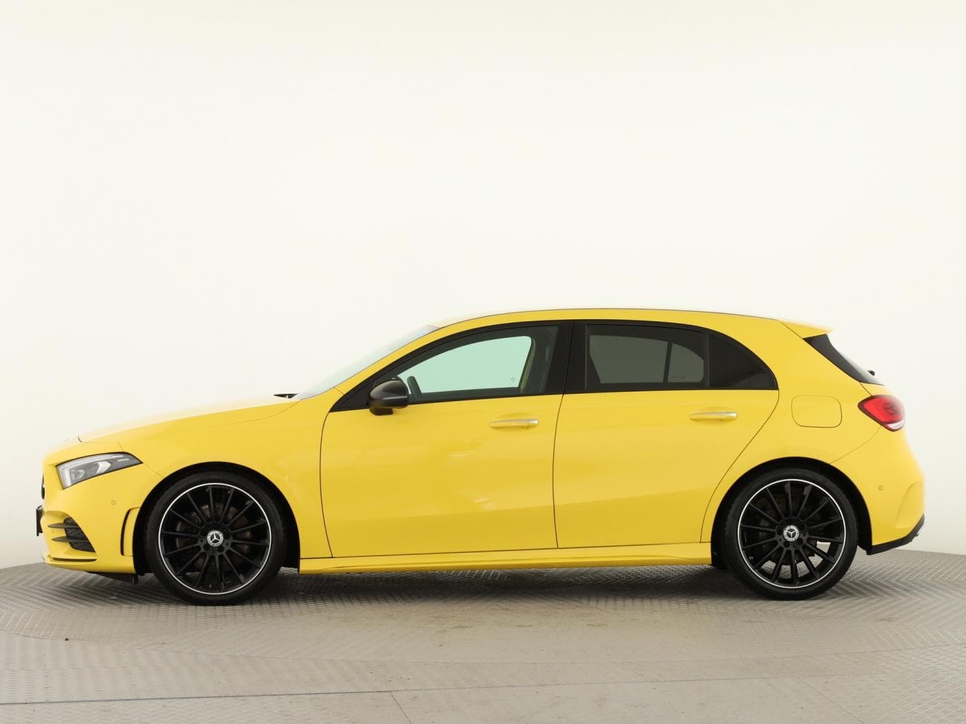 Mercedes-Benz A 250 4M Bild 7